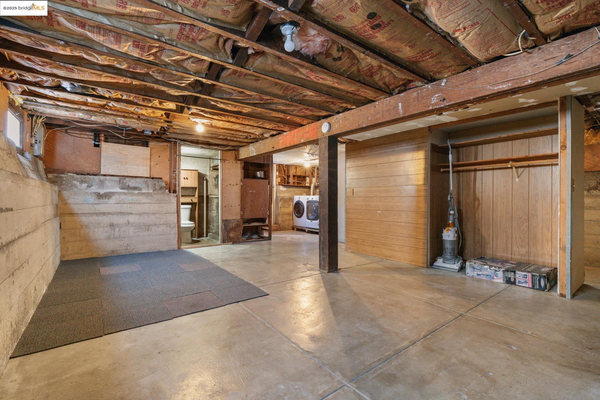 4430 Webster St, Oakland