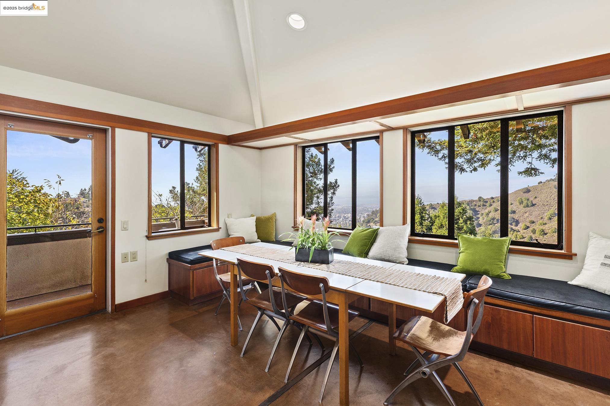 25 Dartmouth Dr, Berkeley