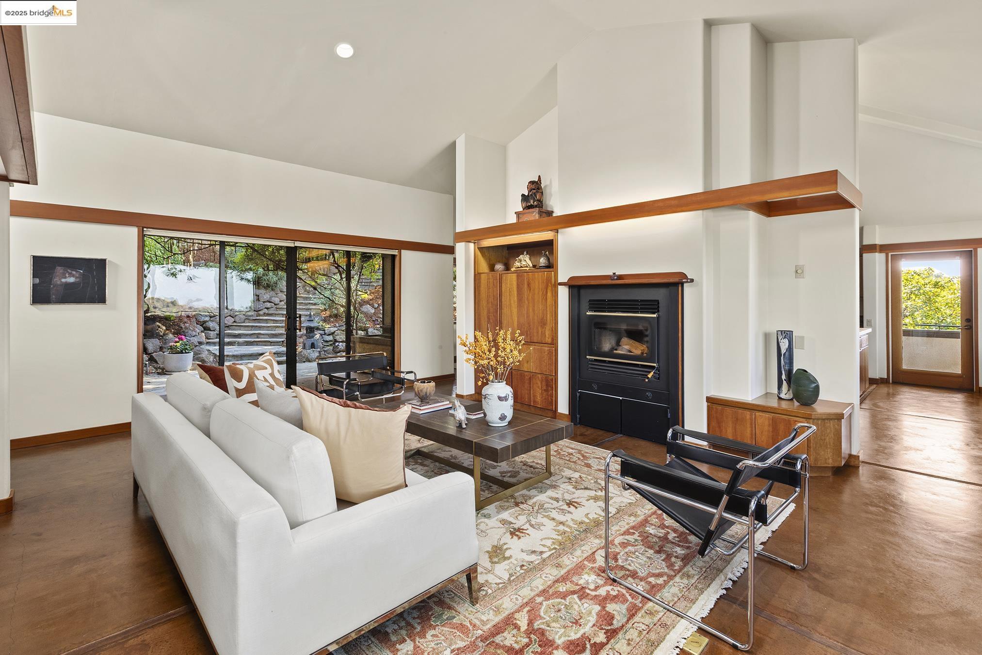 25 Dartmouth Dr, Berkeley