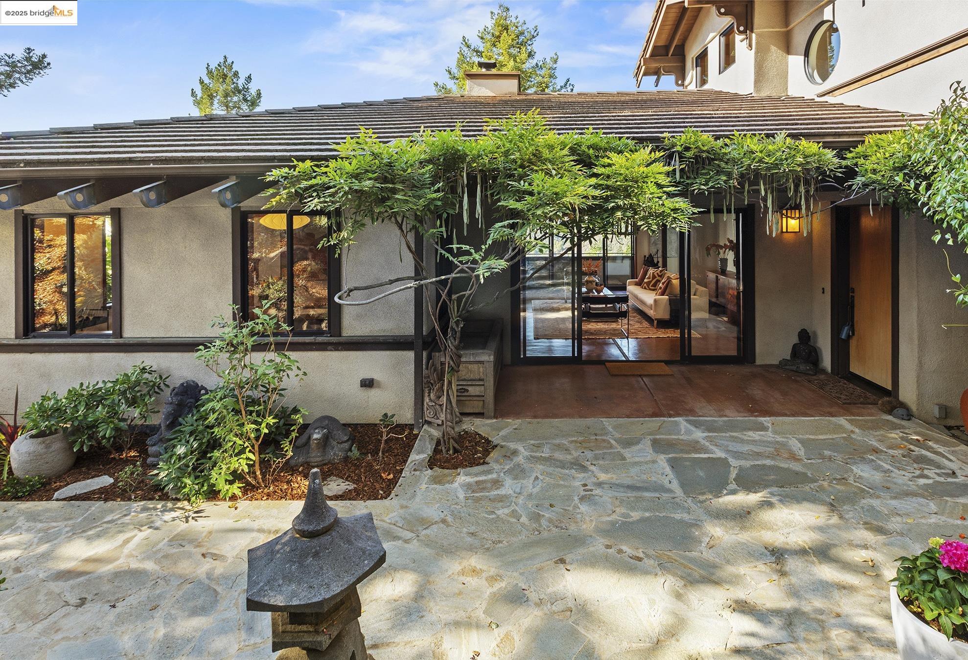 25 Dartmouth Dr, Berkeley