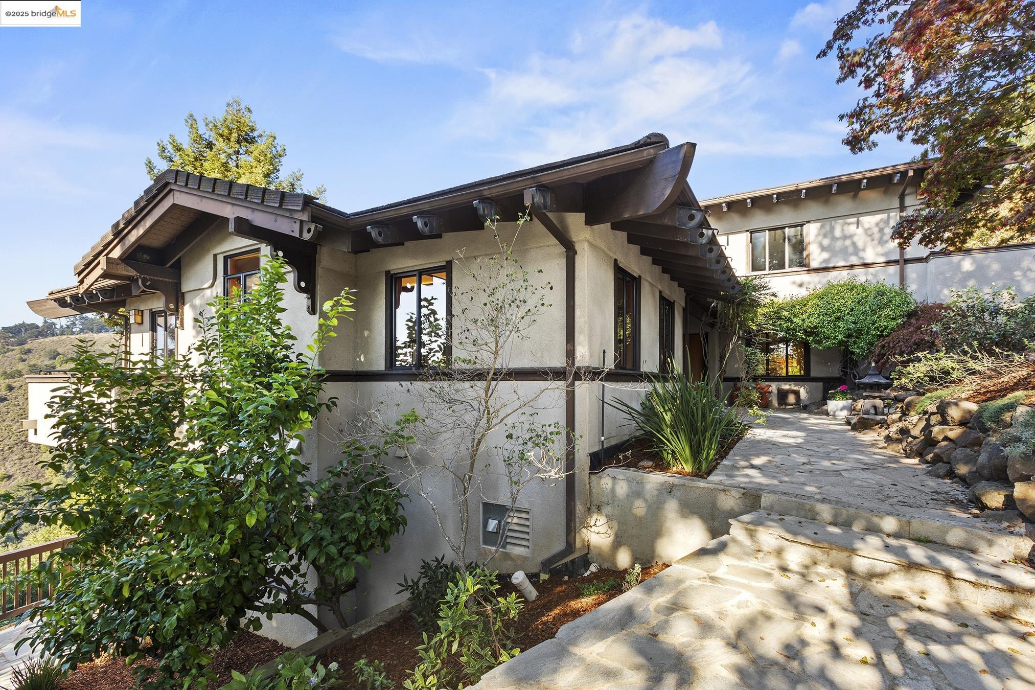 25 Dartmouth Dr, Berkeley