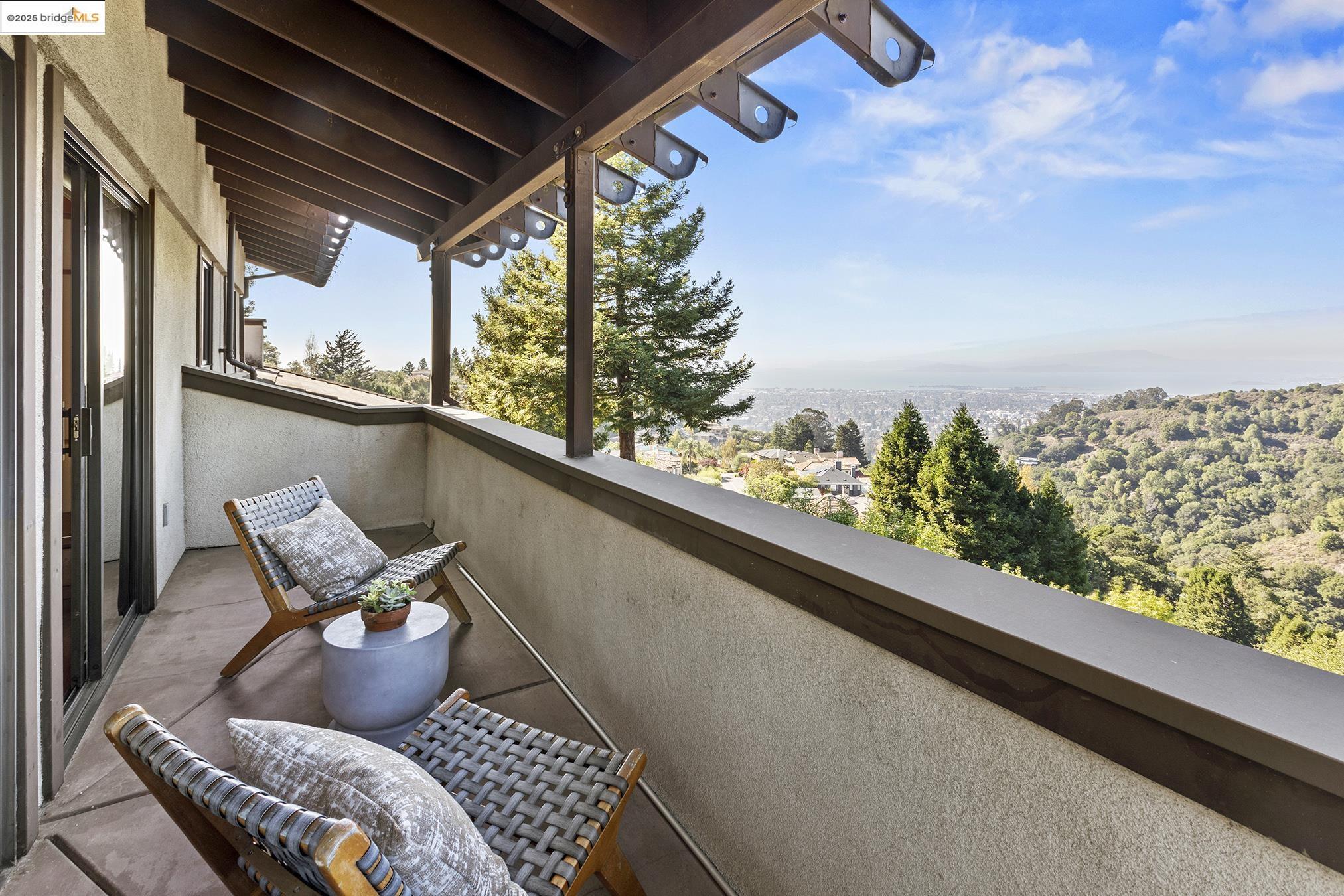 25 Dartmouth Dr, Berkeley