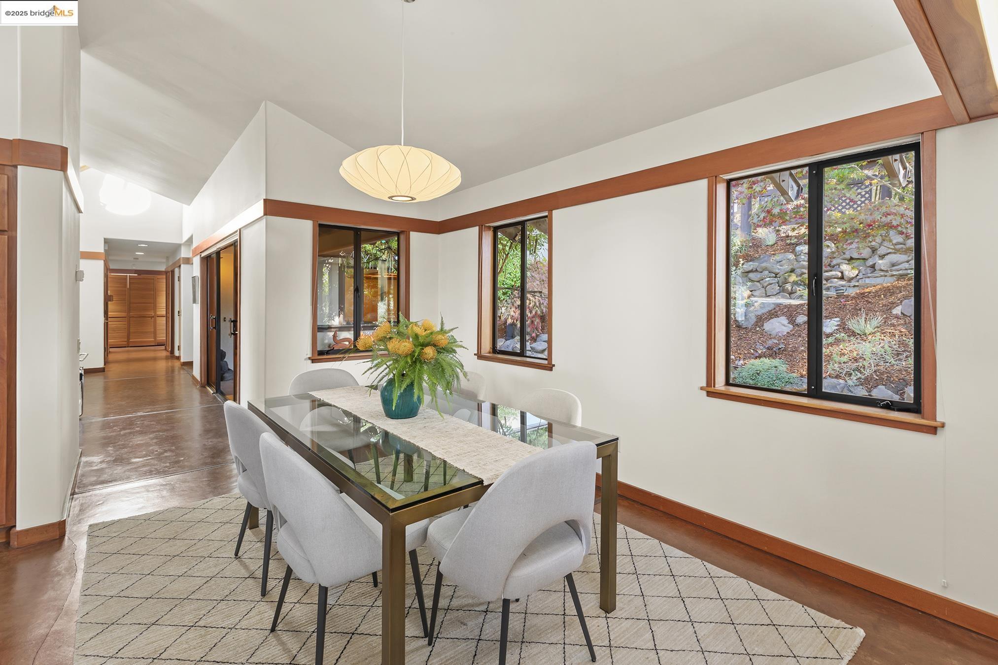 25 Dartmouth Dr, Berkeley