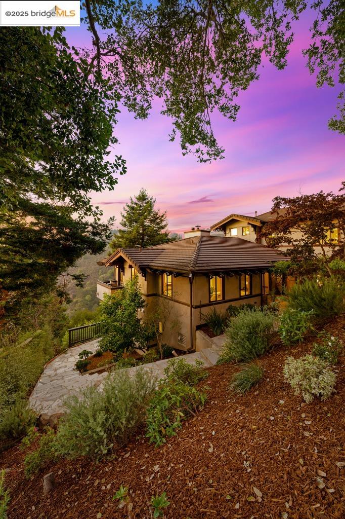25 Dartmouth Dr, Berkeley