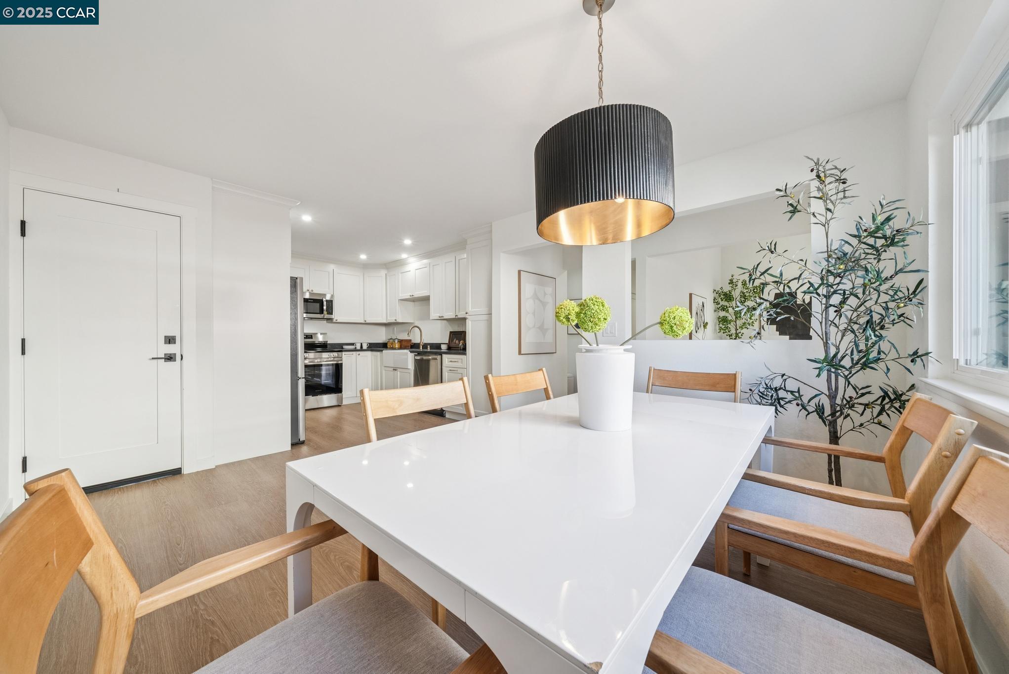 943 MATTERHORN COURT