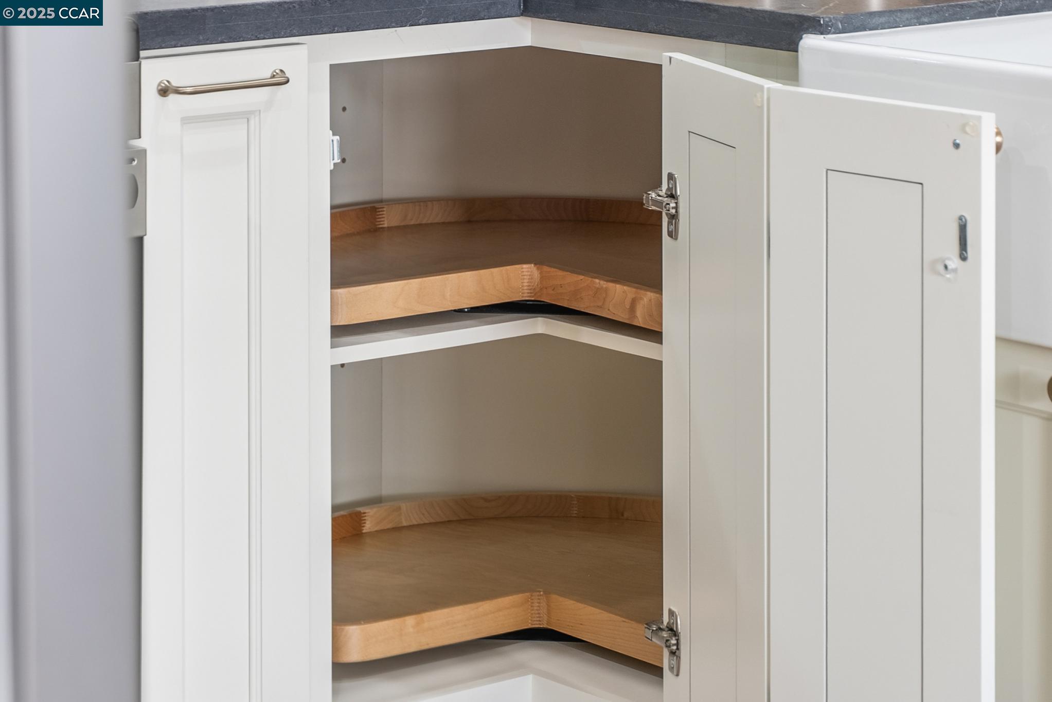 943 MATTERHORN COURT