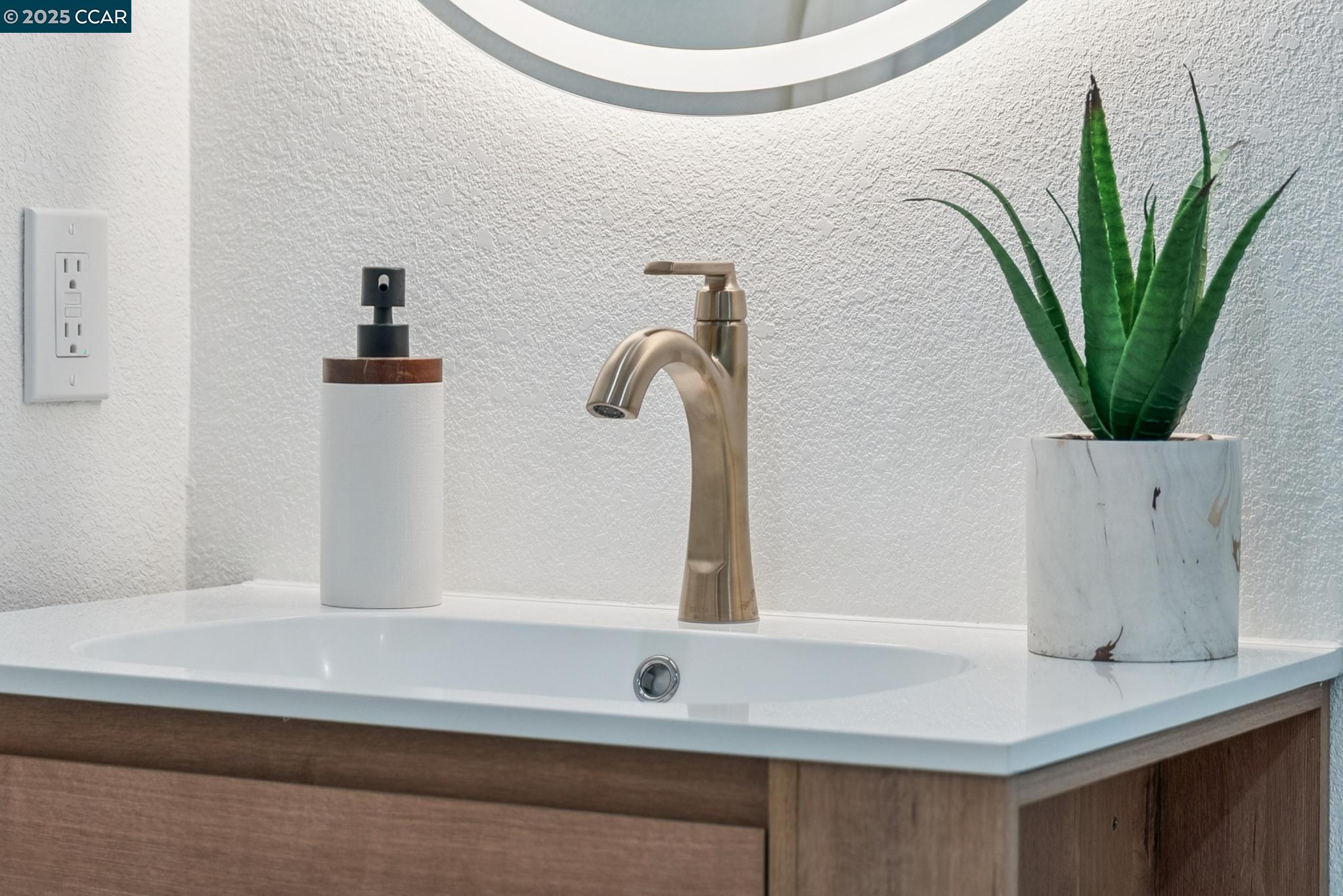 943 MATTERHORN COURT