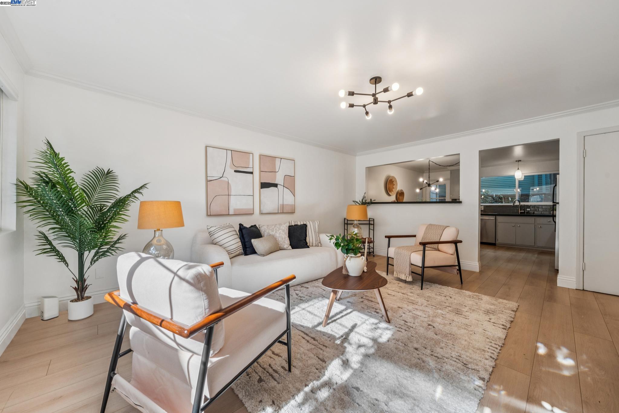 5242 Miles Avenue # C, Oakland Unit: C