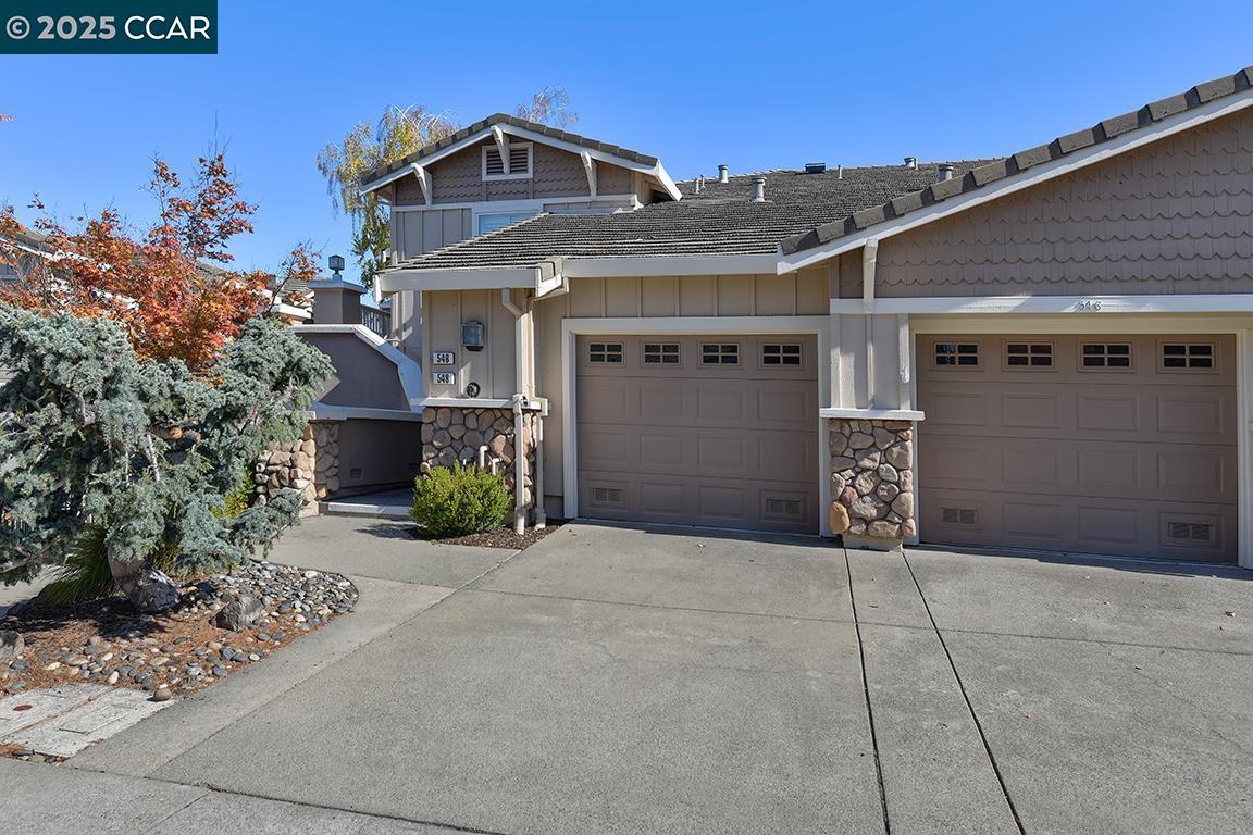546 High Eagle Ct