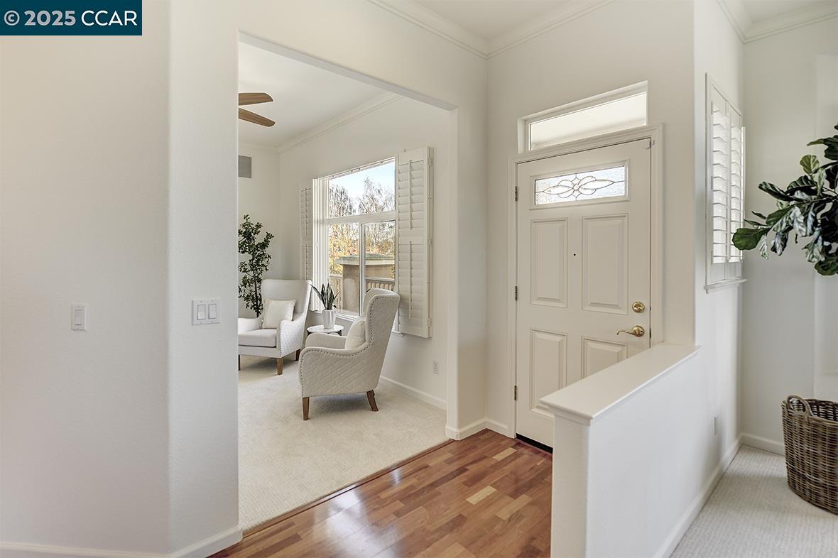 546 High Eagle Ct