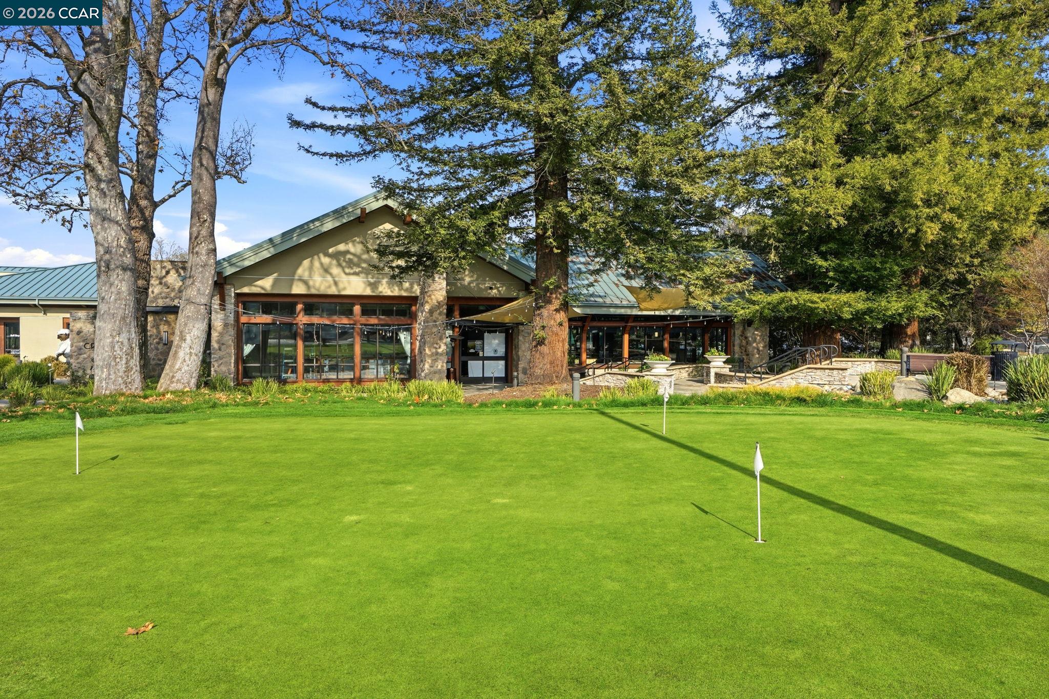 2425 Pine Knoll Dr # 1