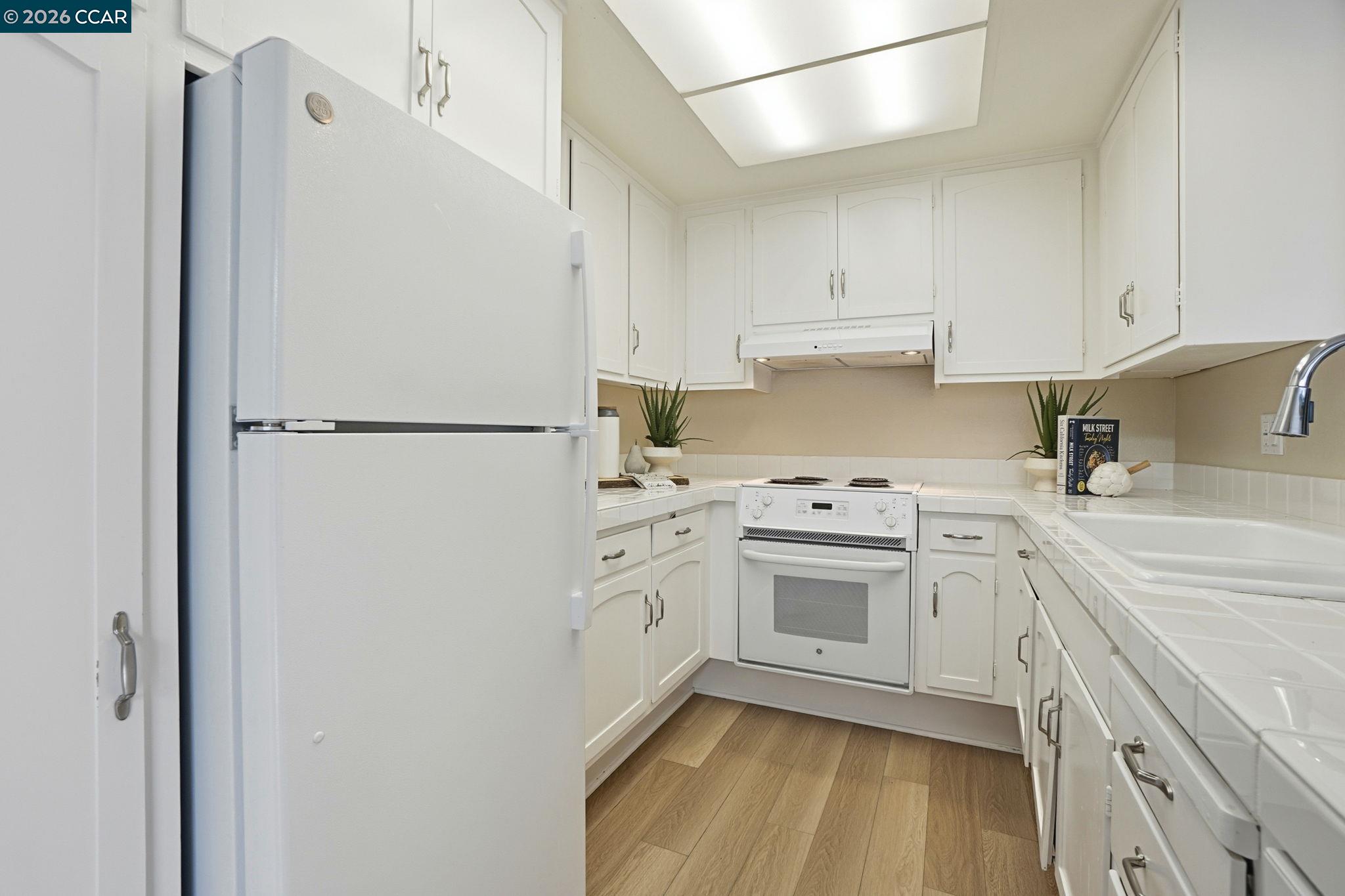 2425 Pine Knoll Dr # 1