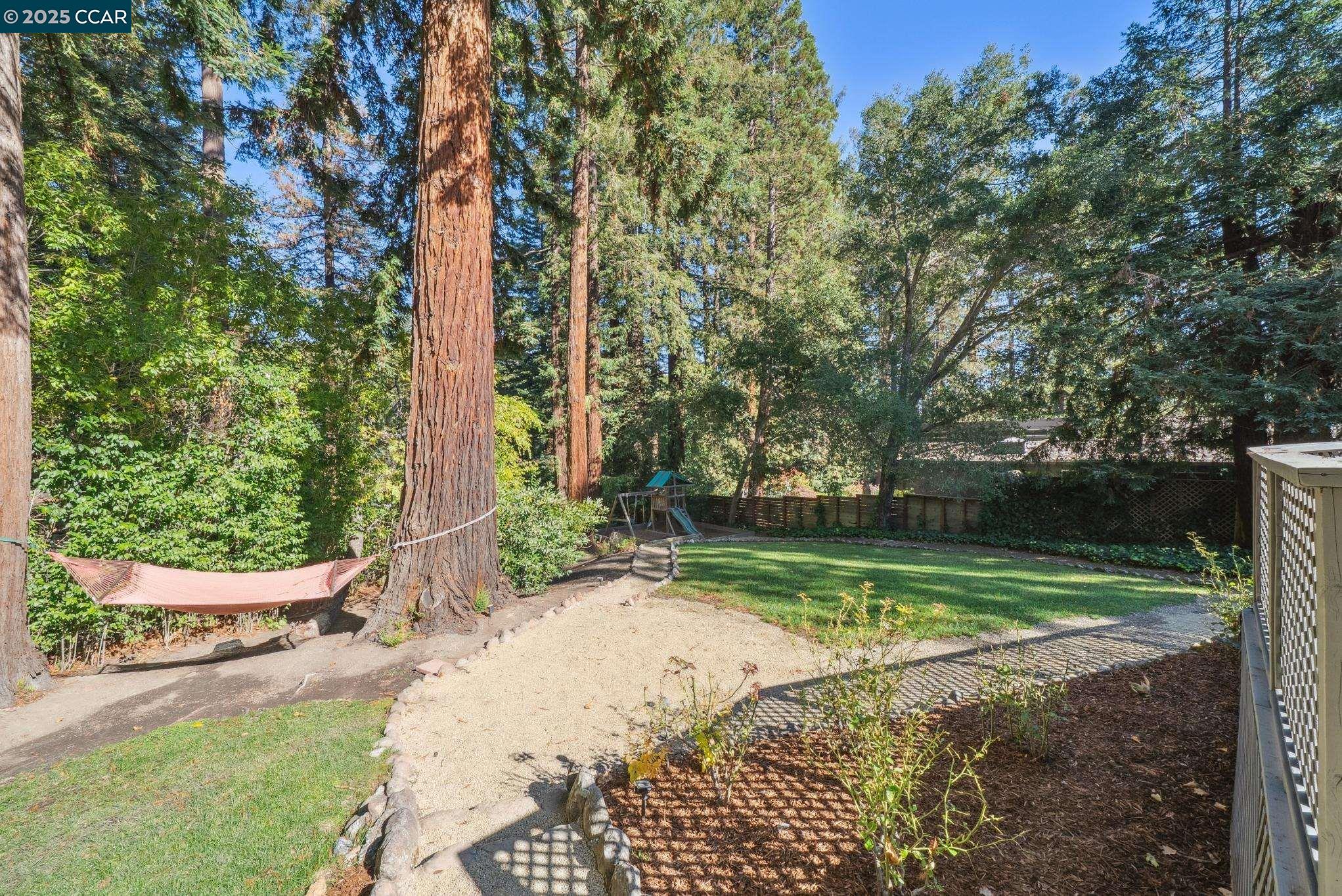 66 Sleepy Hollow Ln