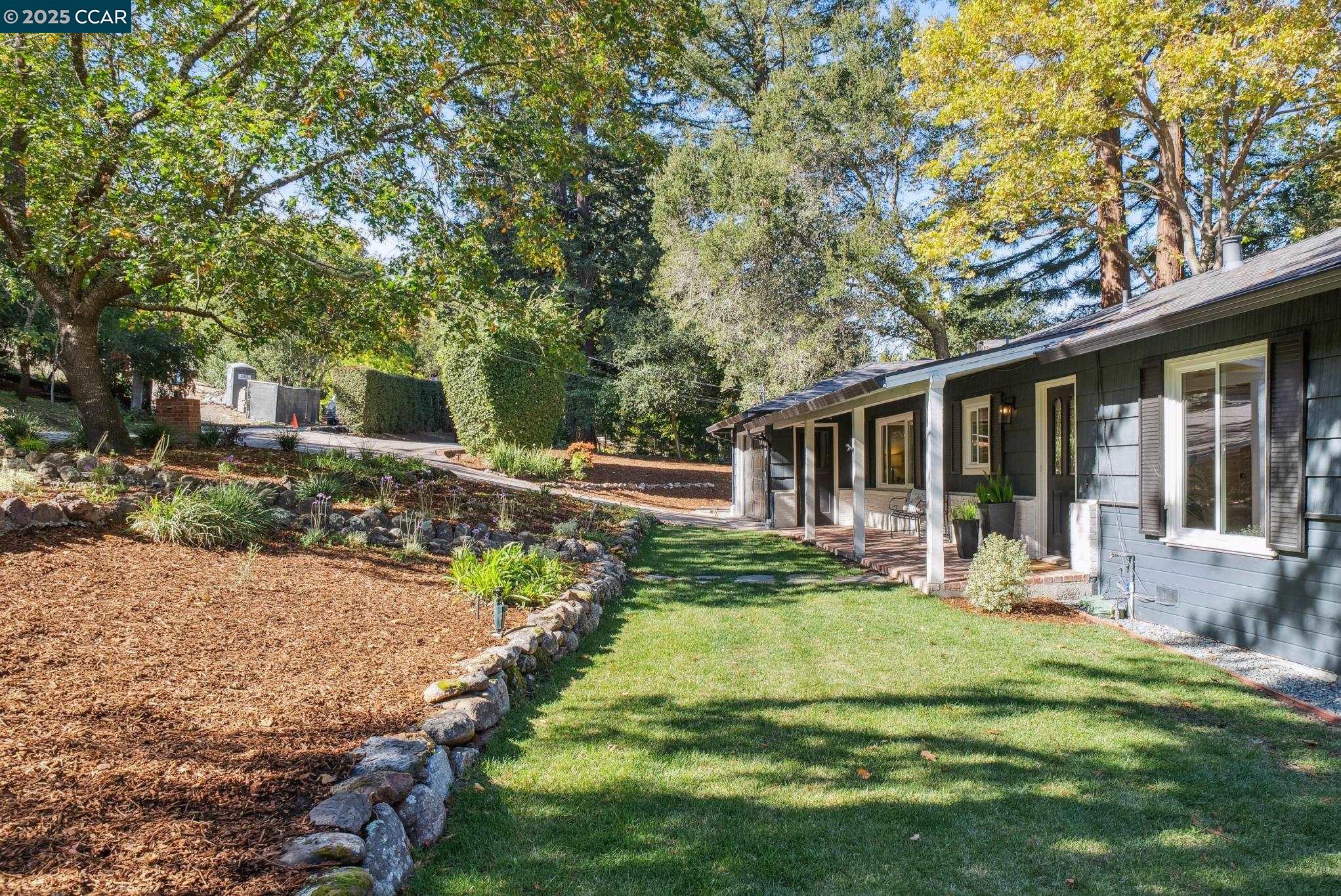 66 Sleepy Hollow Ln
