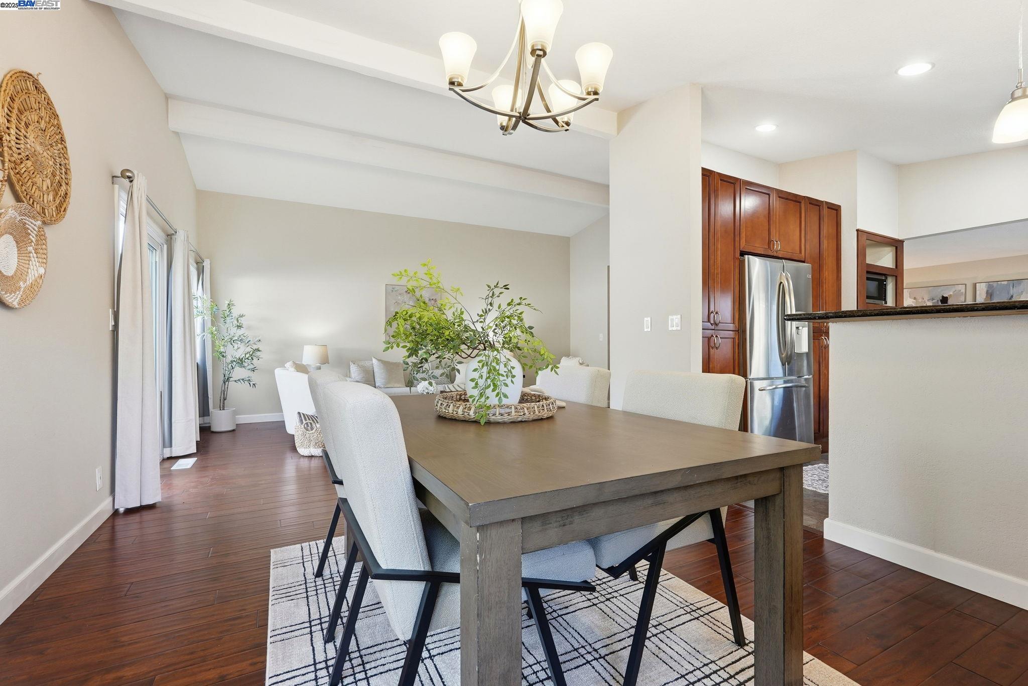 18660 E Cavendish Dr