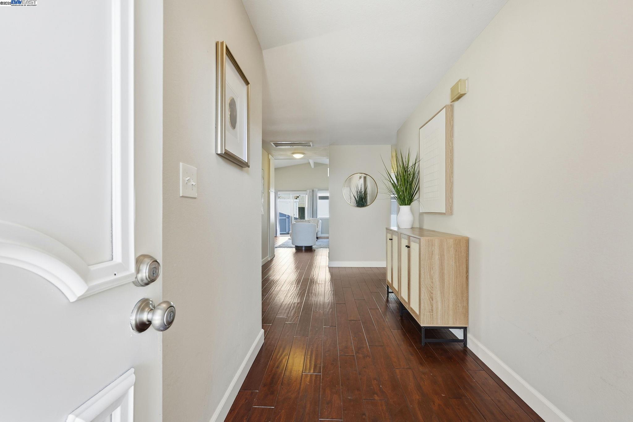 18660 E Cavendish Dr