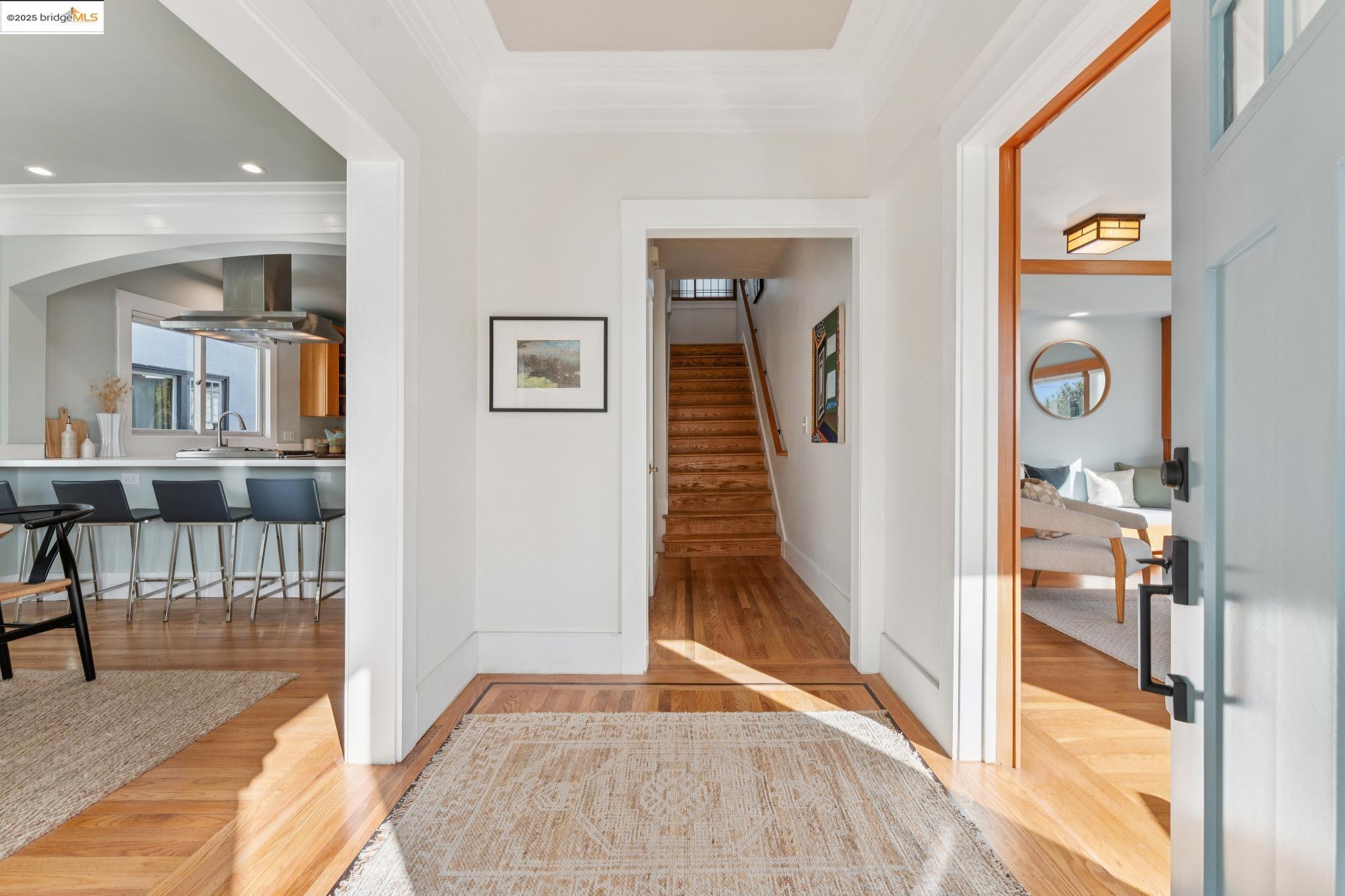 3033 Regent St