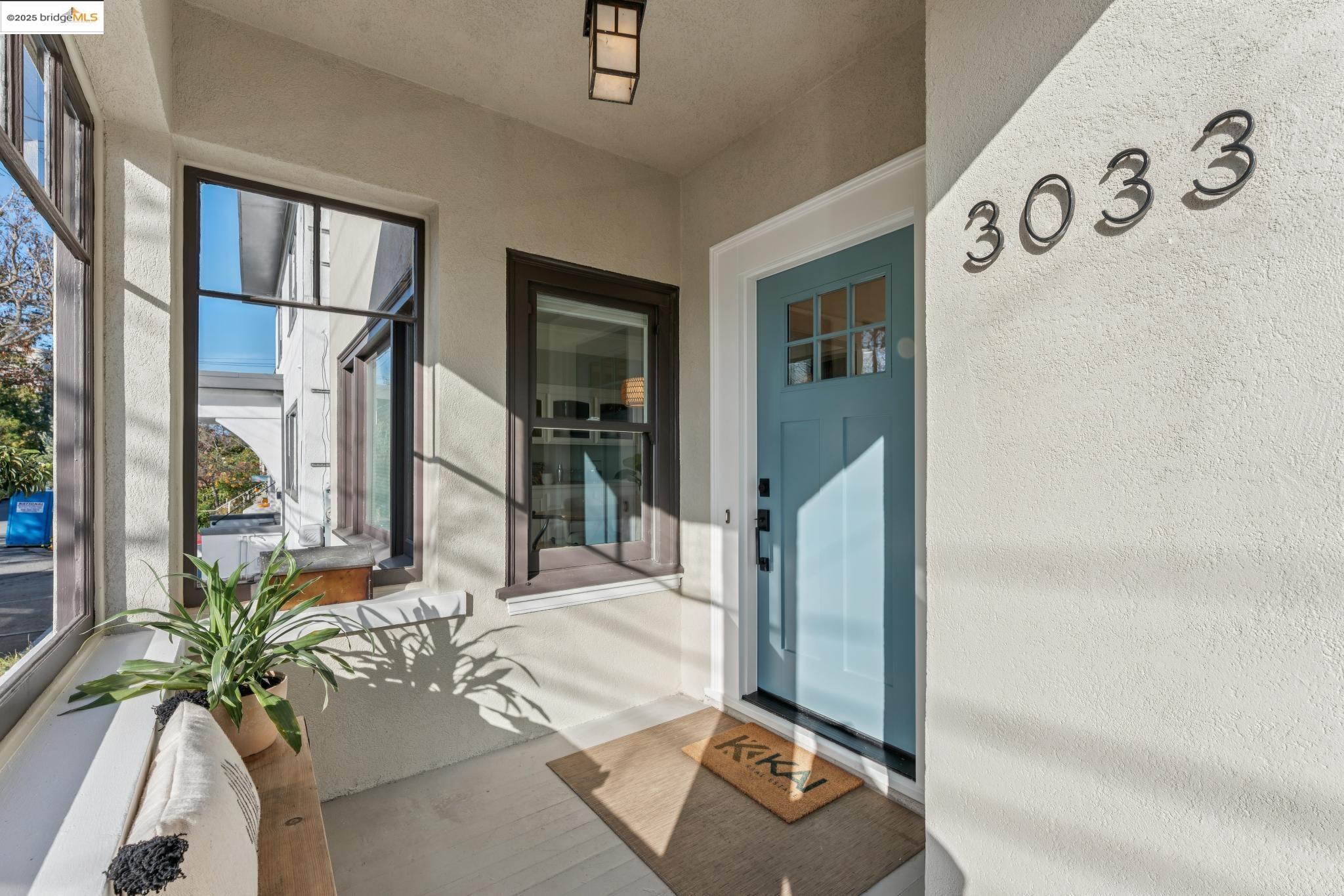 3033 Regent St