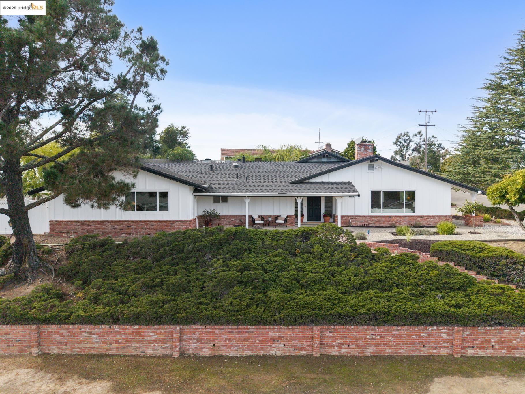 10492 Royal Oak Rd