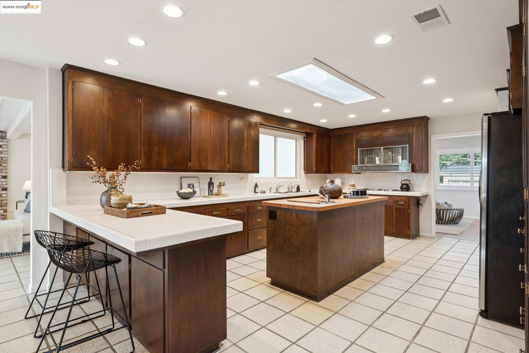 10492 Royal Oak Rd