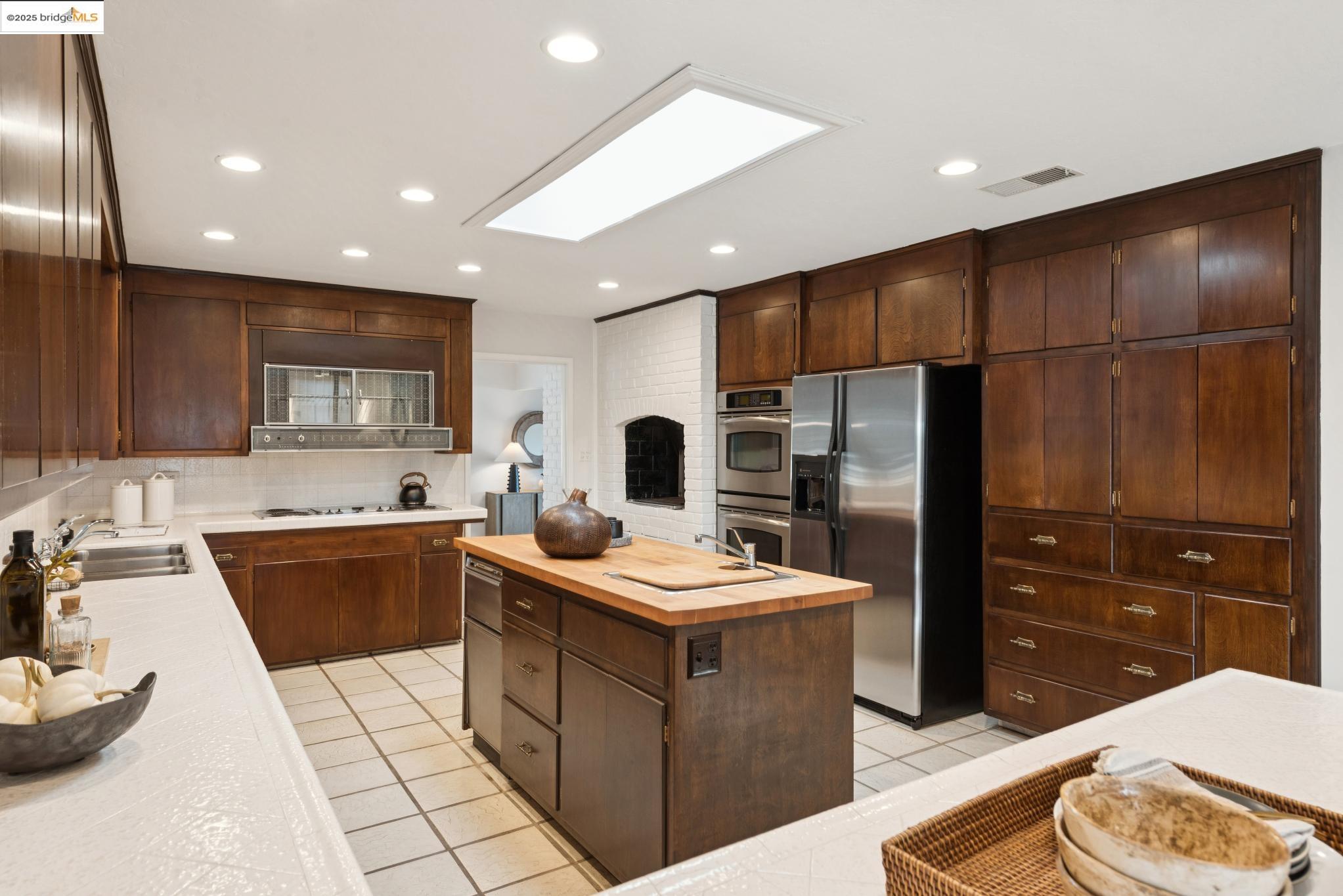10492 Royal Oak Rd