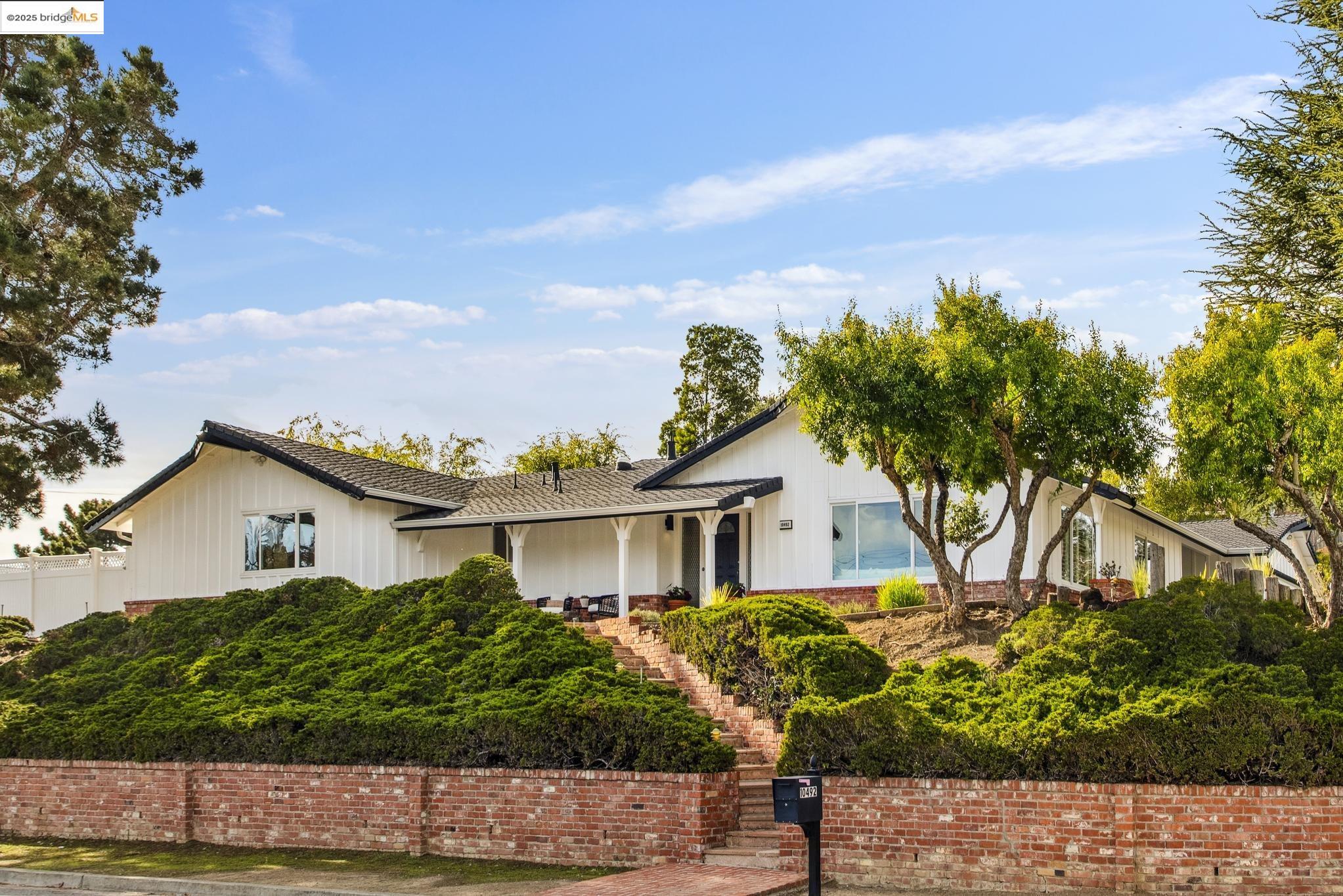 10492 Royal Oak Rd