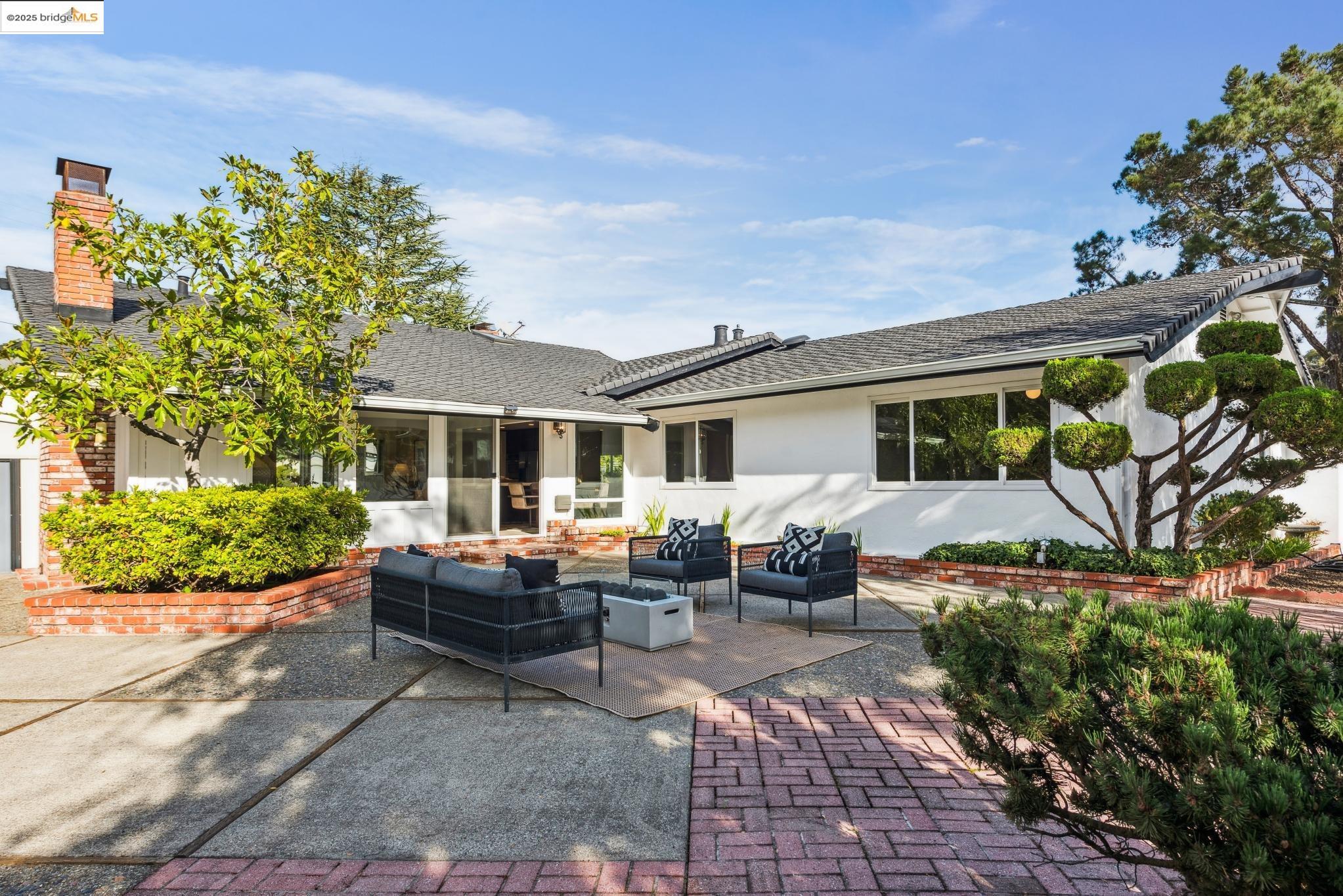 10492 Royal Oak Rd