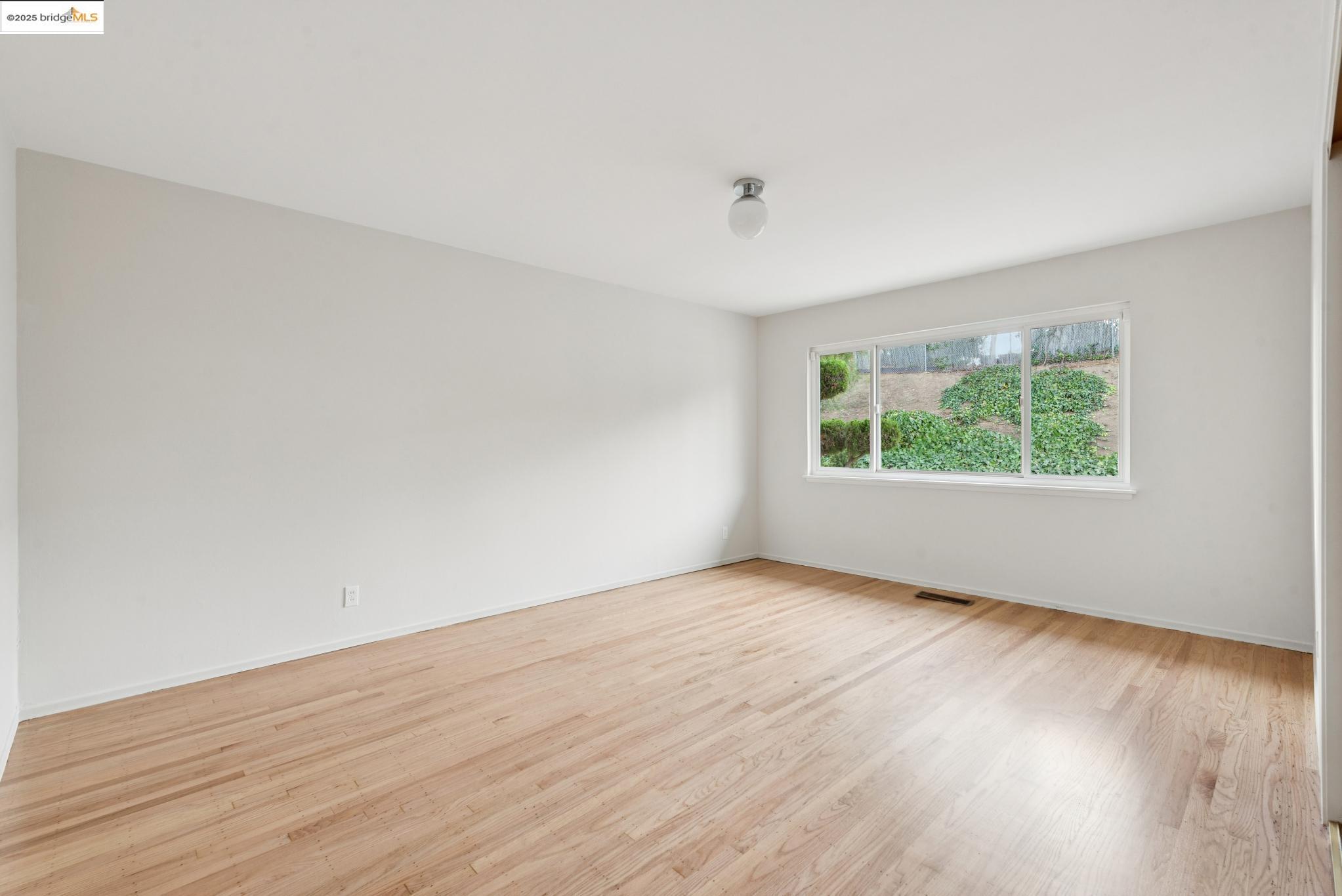 10492 Royal Oak Rd