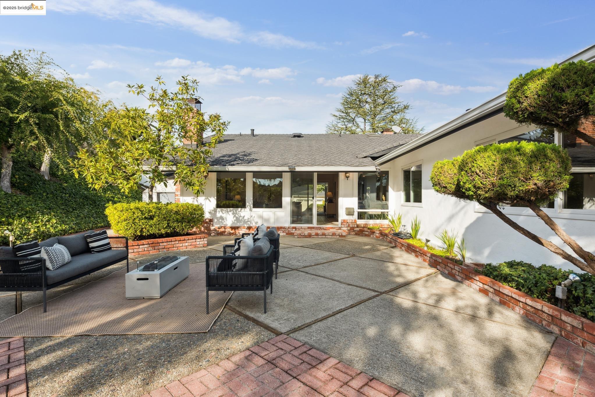 10492 Royal Oak Rd