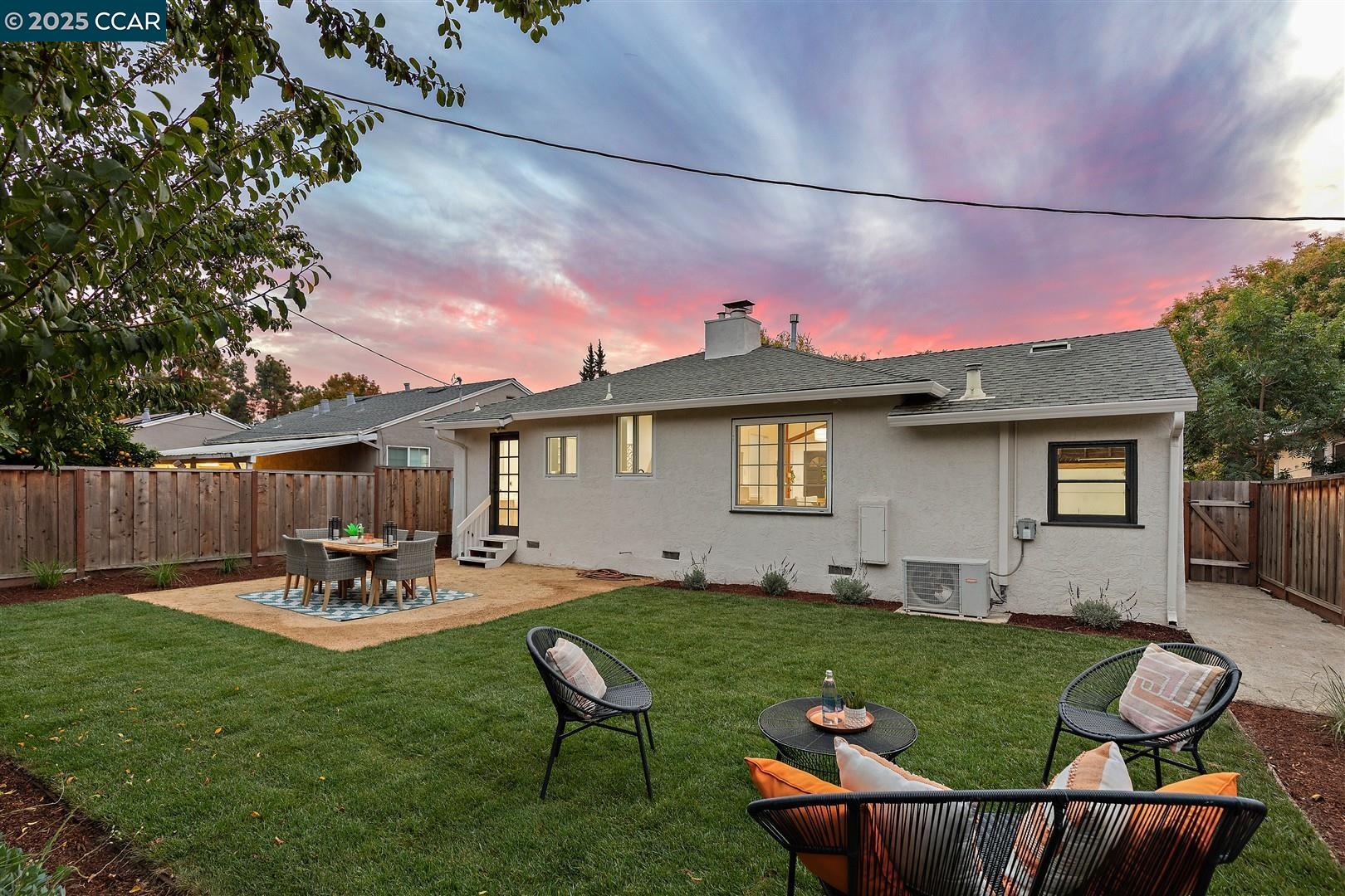 1228 Forrestal Ave