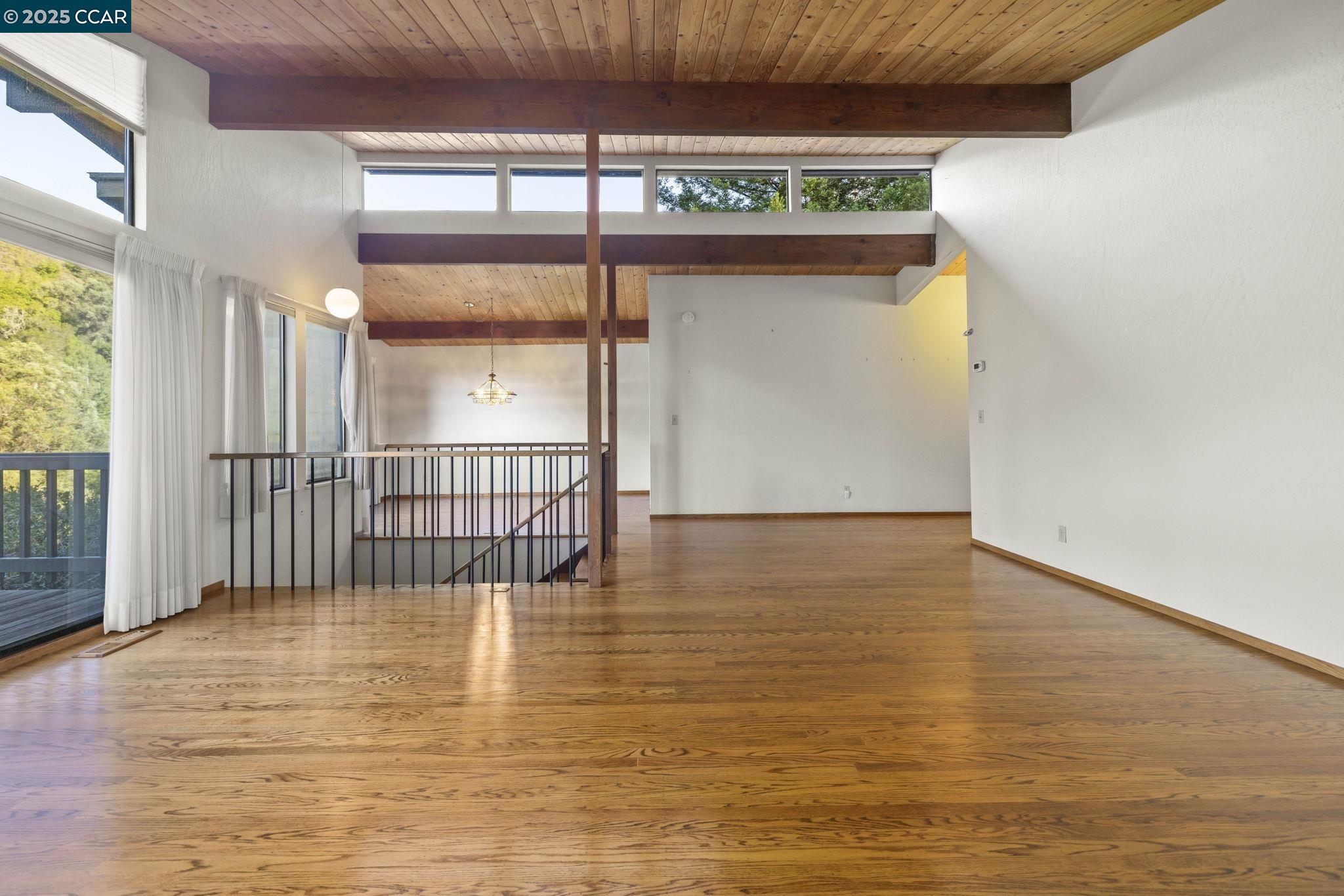 1383 Alvarado Rd
