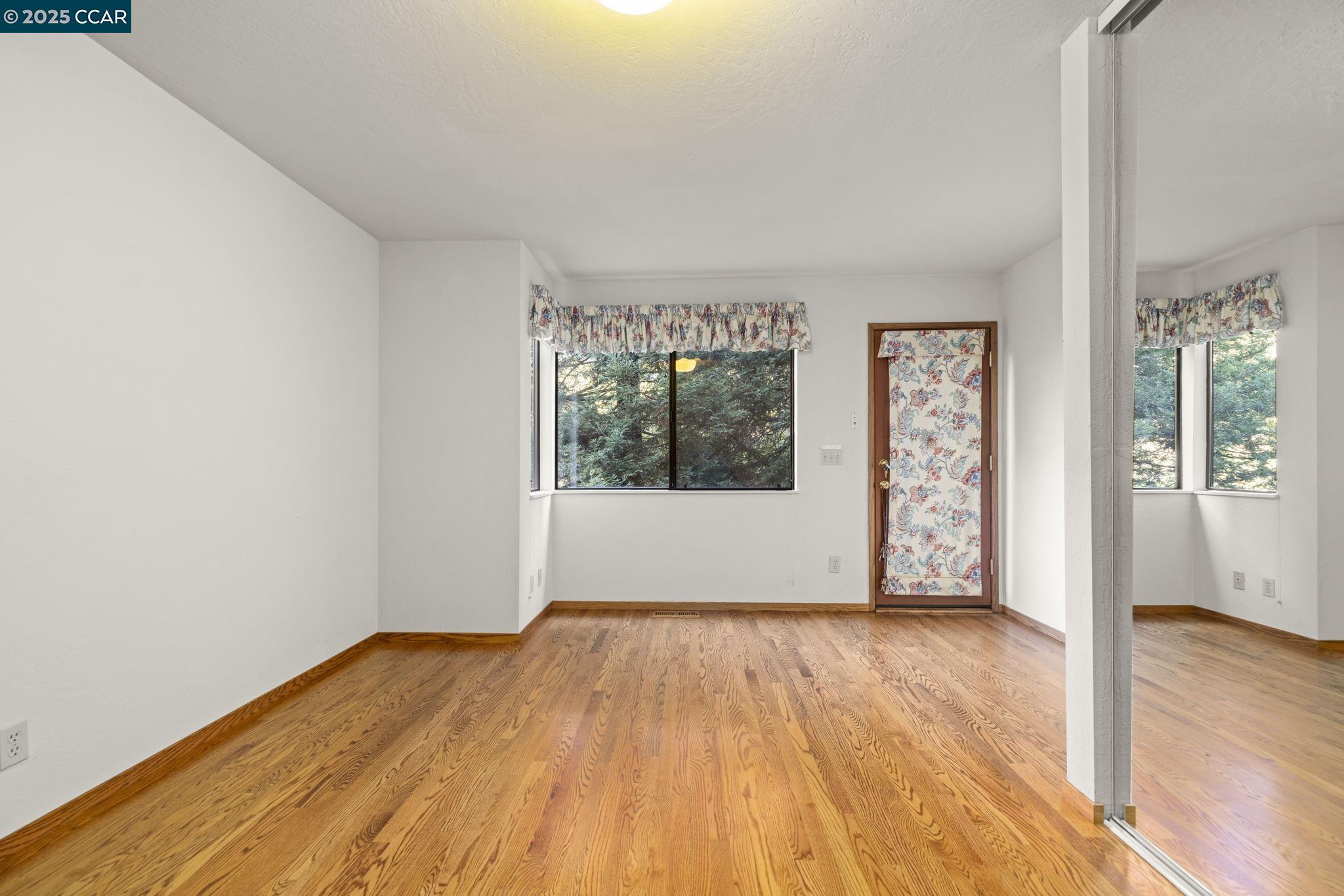 1383 Alvarado Rd