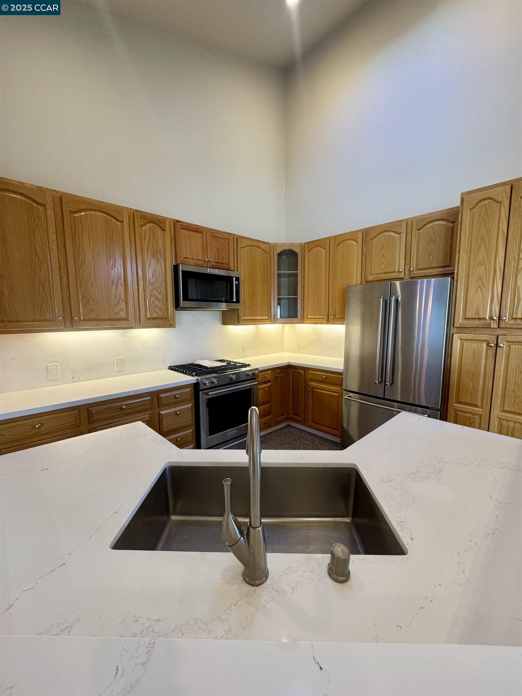 87 Starview Dr
