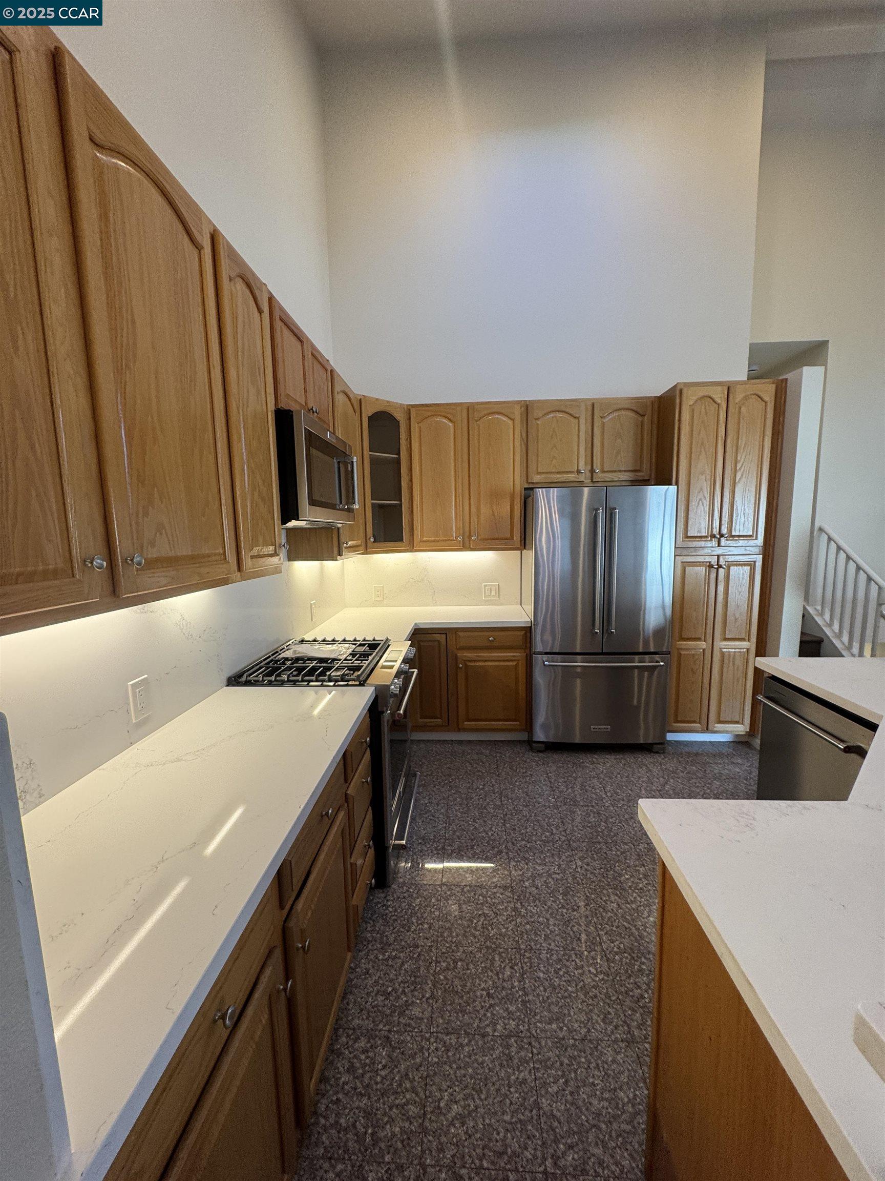 87 Starview Dr