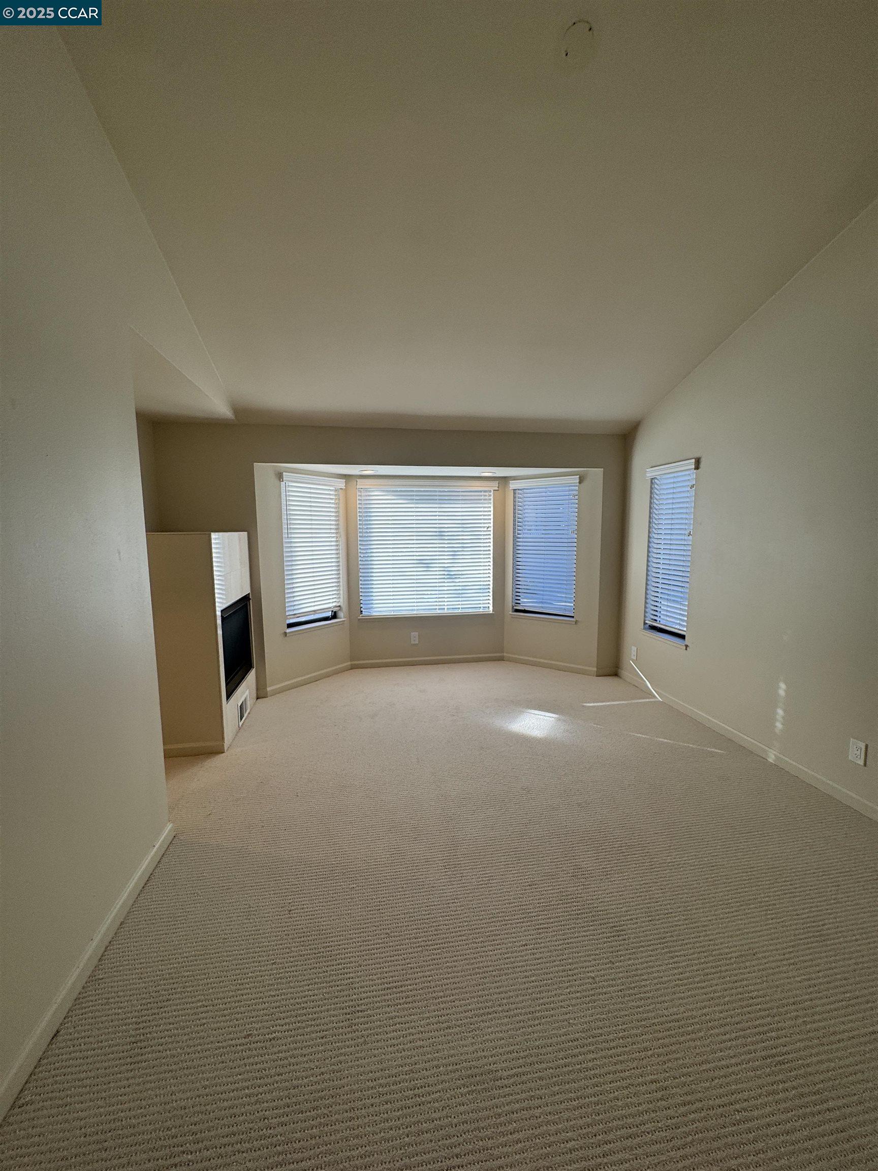 87 Starview Dr
