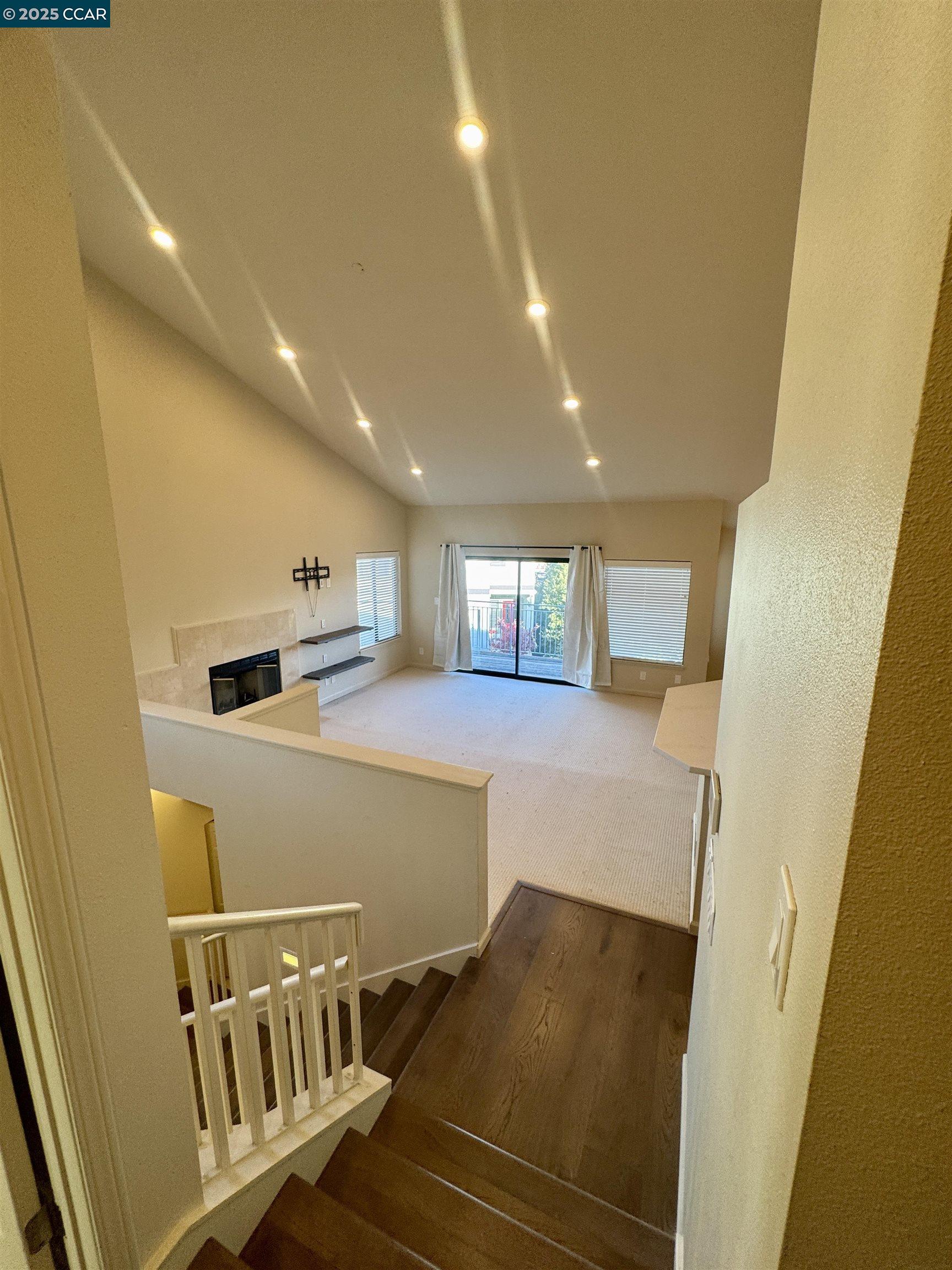 87 Starview Dr
