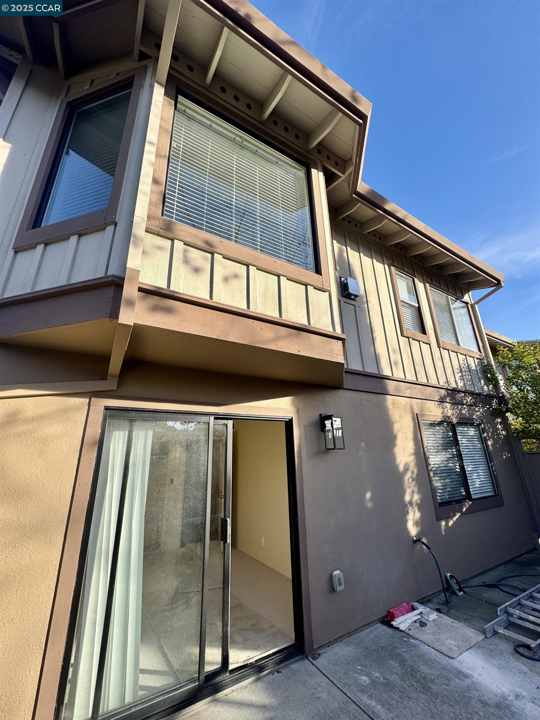 87 Starview Dr