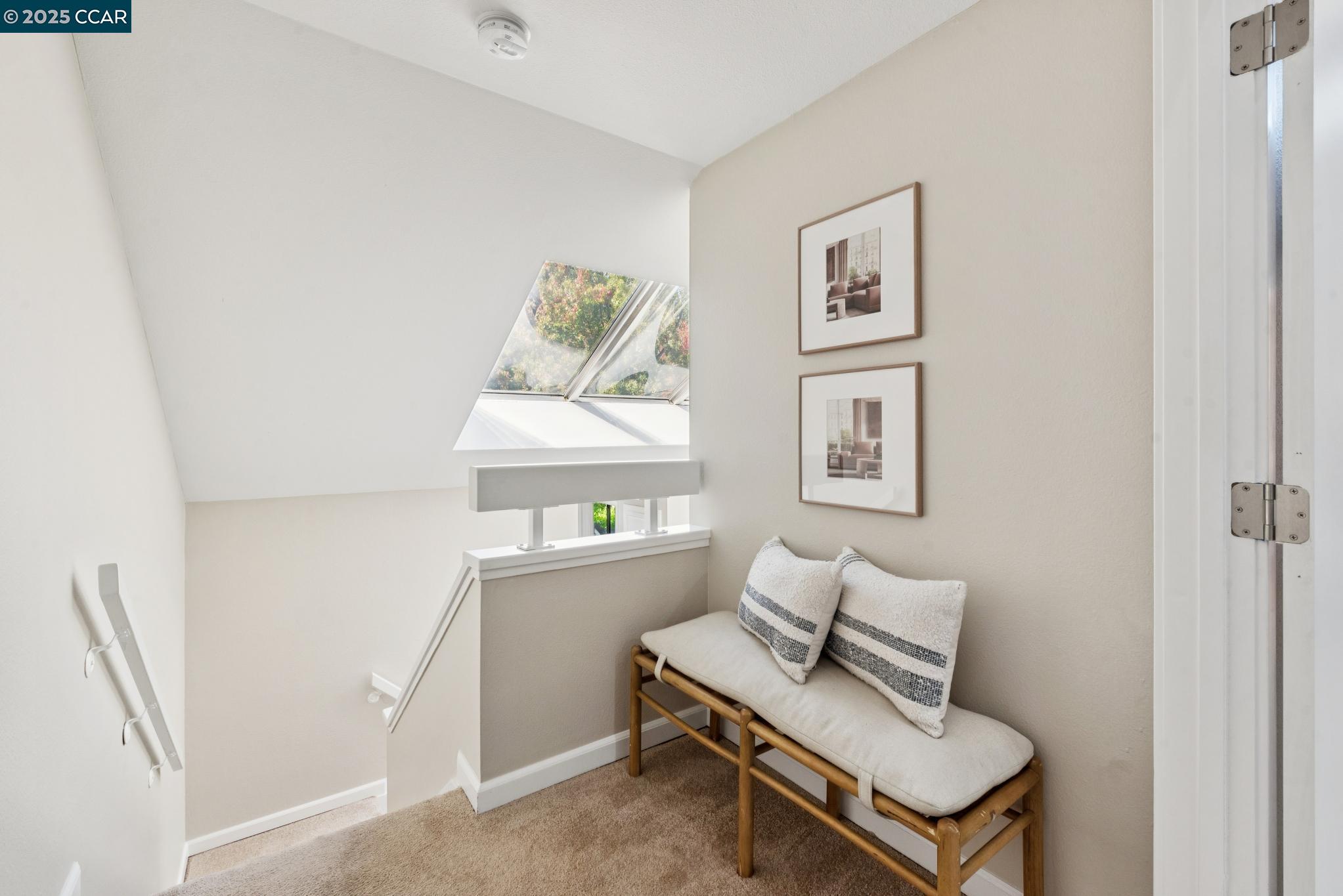 1943 Highridge Ct