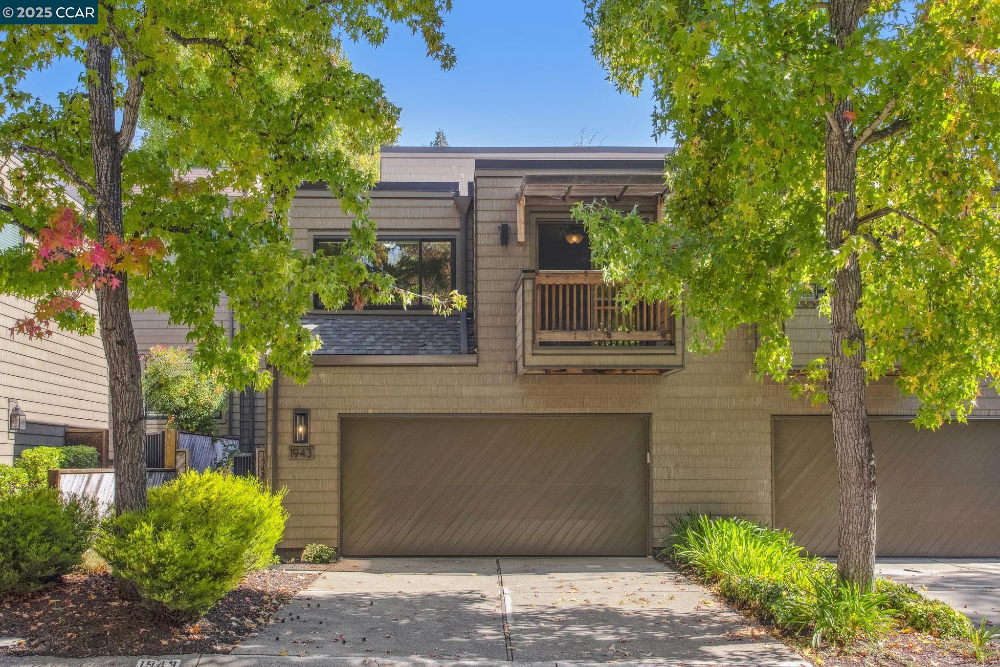 1943 Highridge Ct