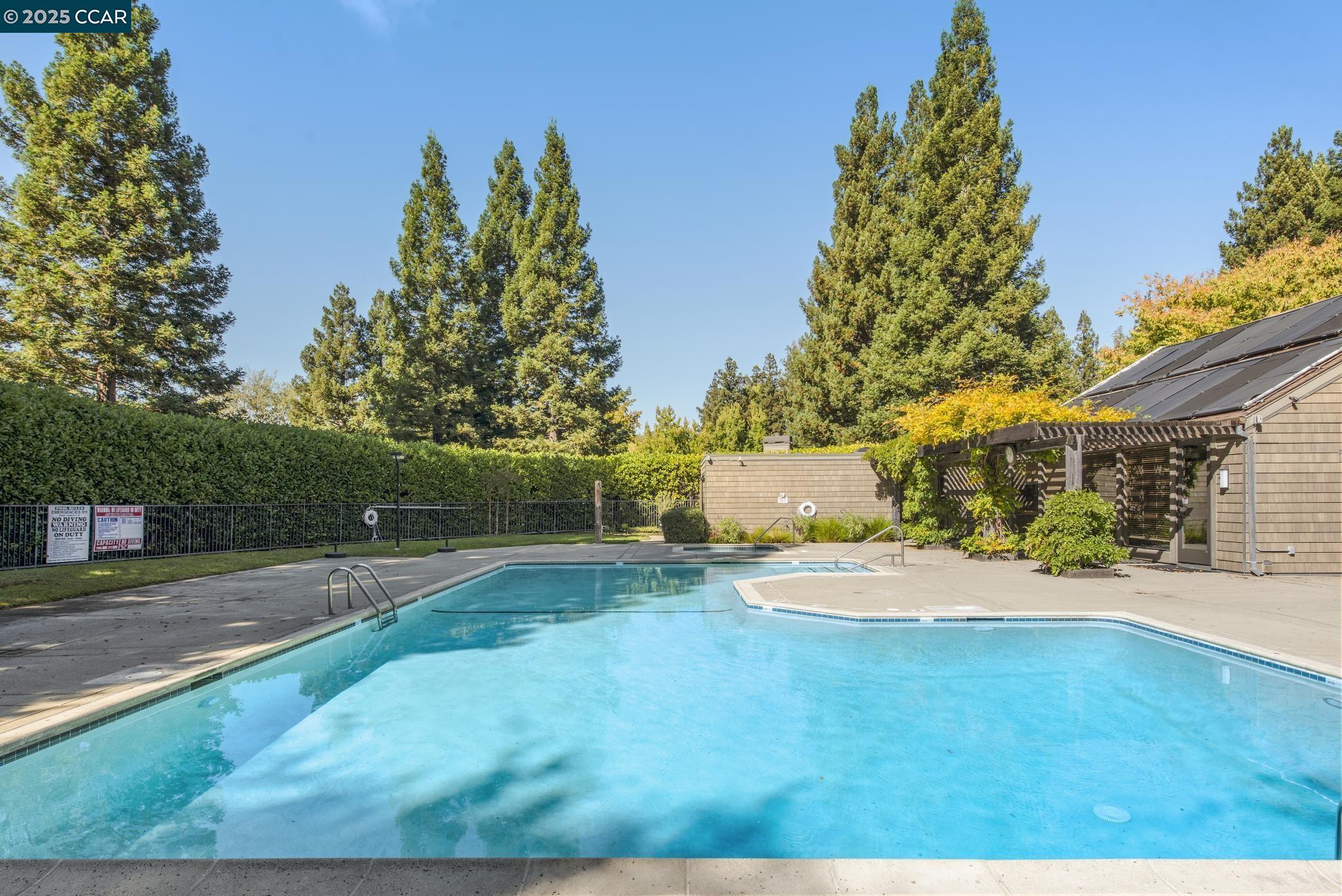 1943 Highridge Ct