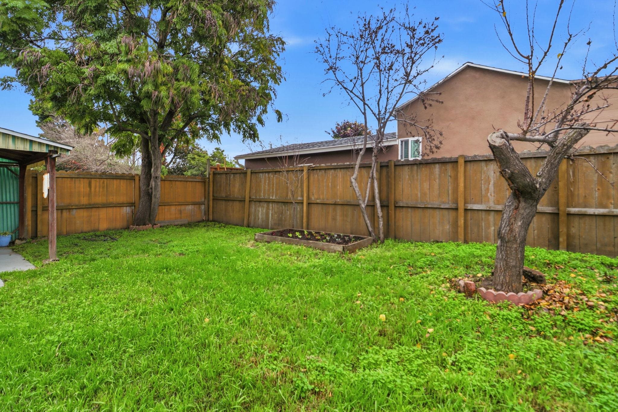 381 Cherrywood Ave