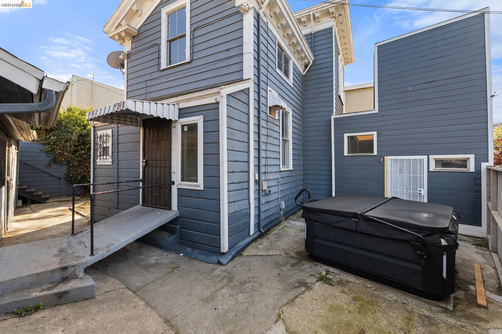 1746 8th Street
