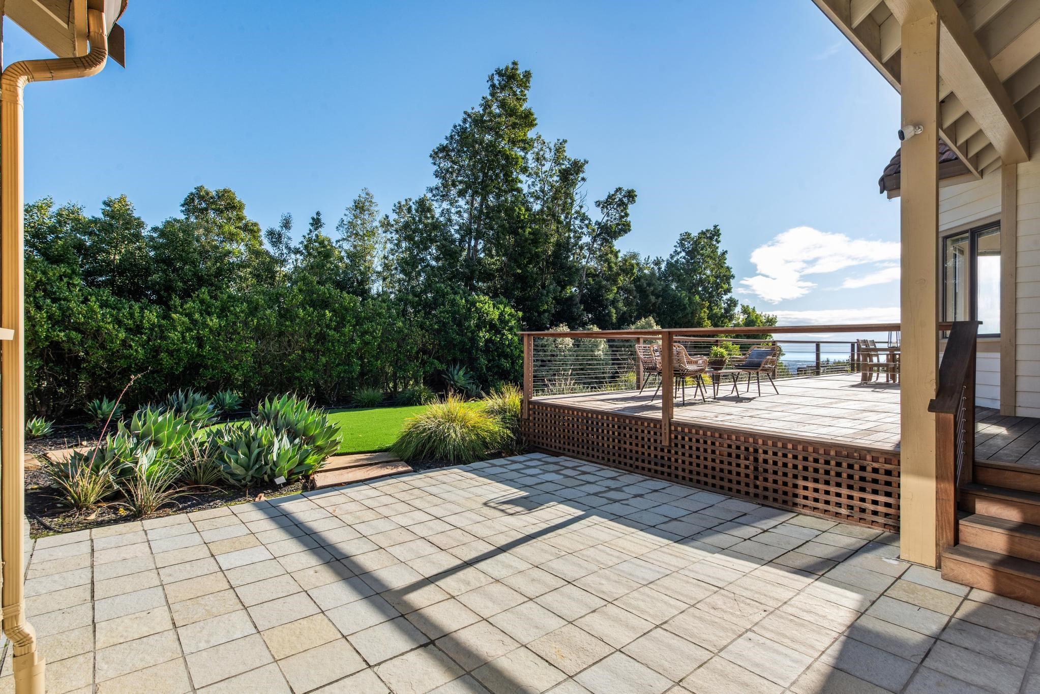 5121 Pinecrest Dr