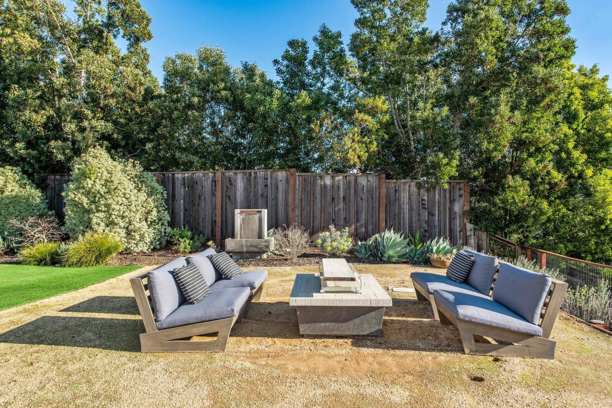 5121 Pinecrest Dr