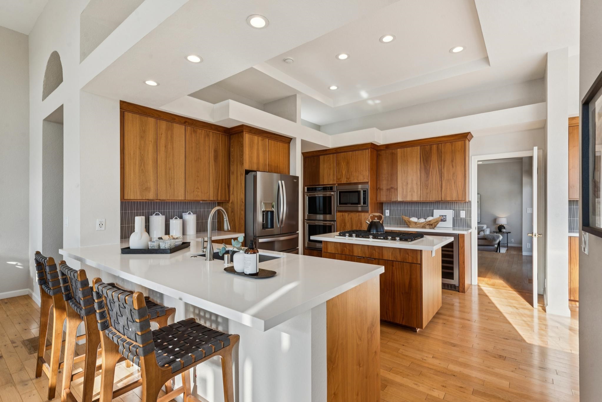 5121 Pinecrest Dr