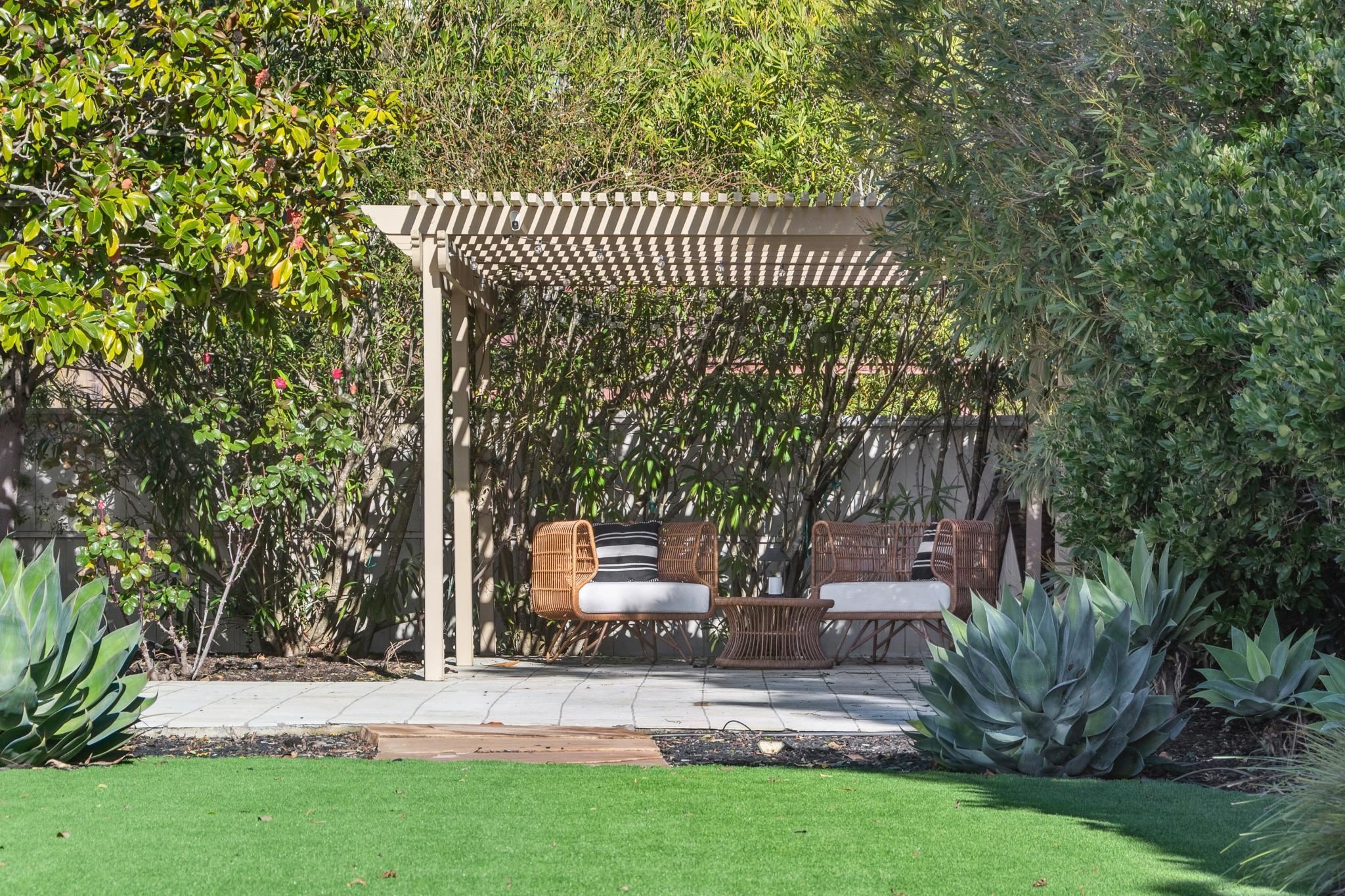5121 Pinecrest Dr