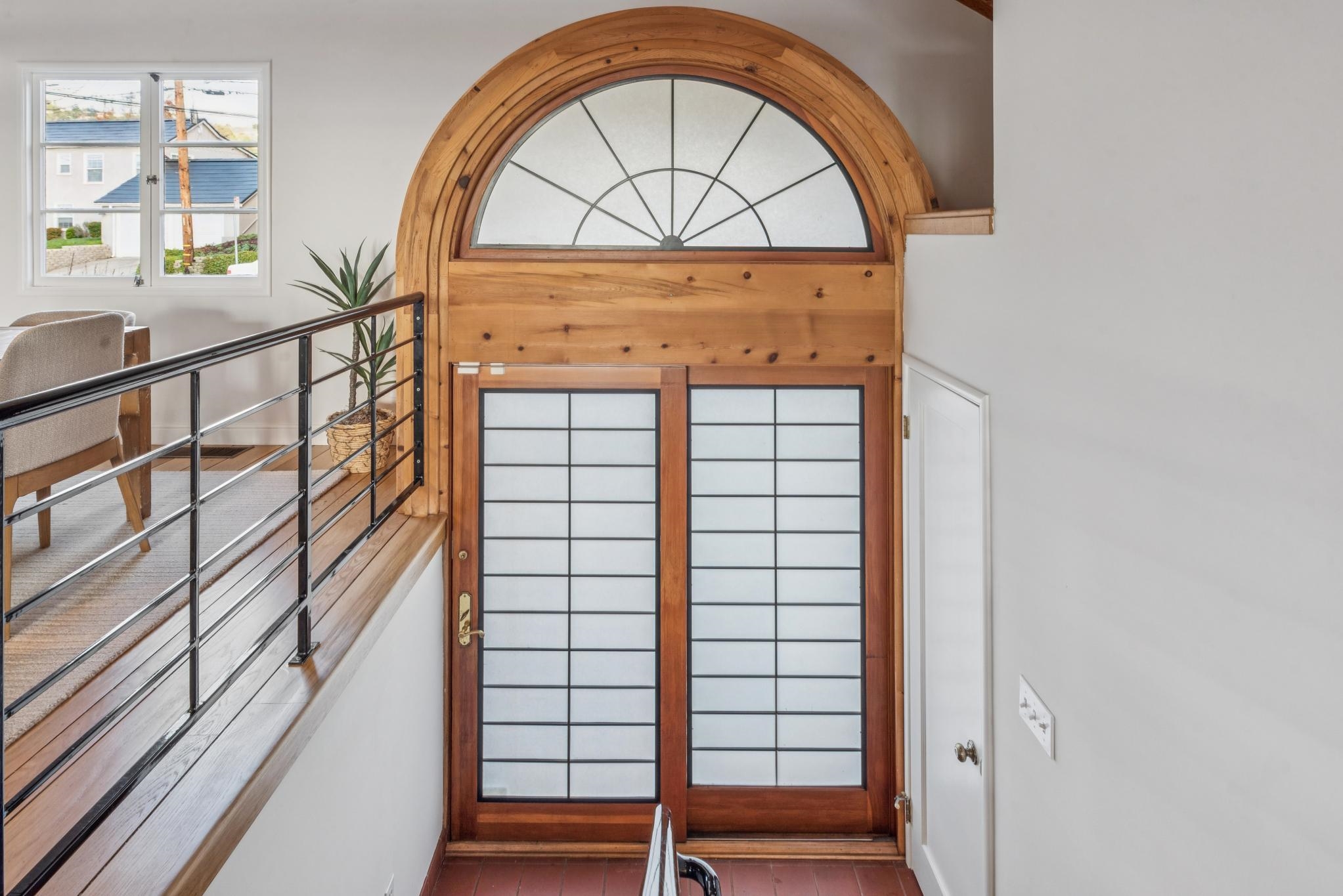 4623 Davenport Ave
