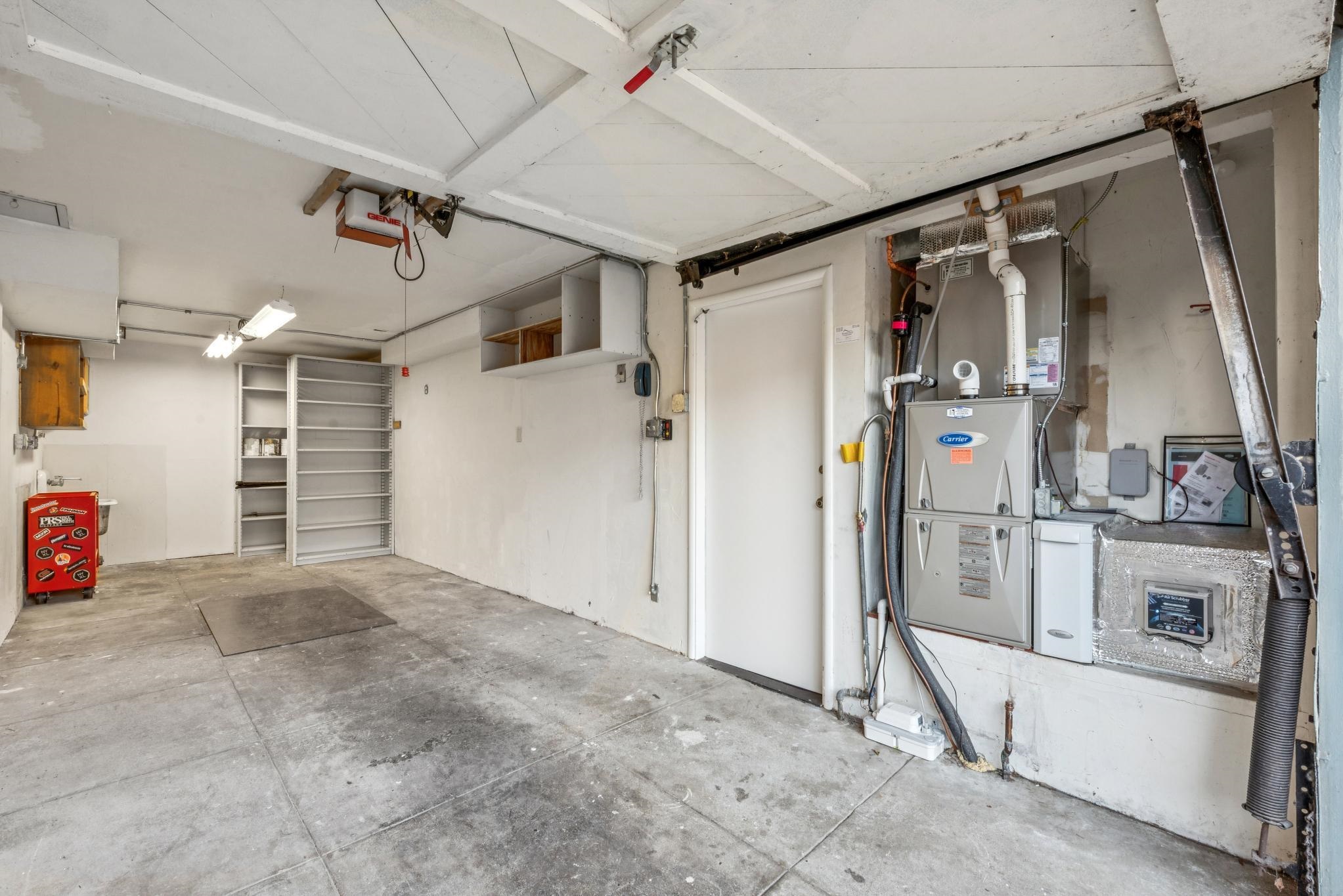 4623 Davenport Ave