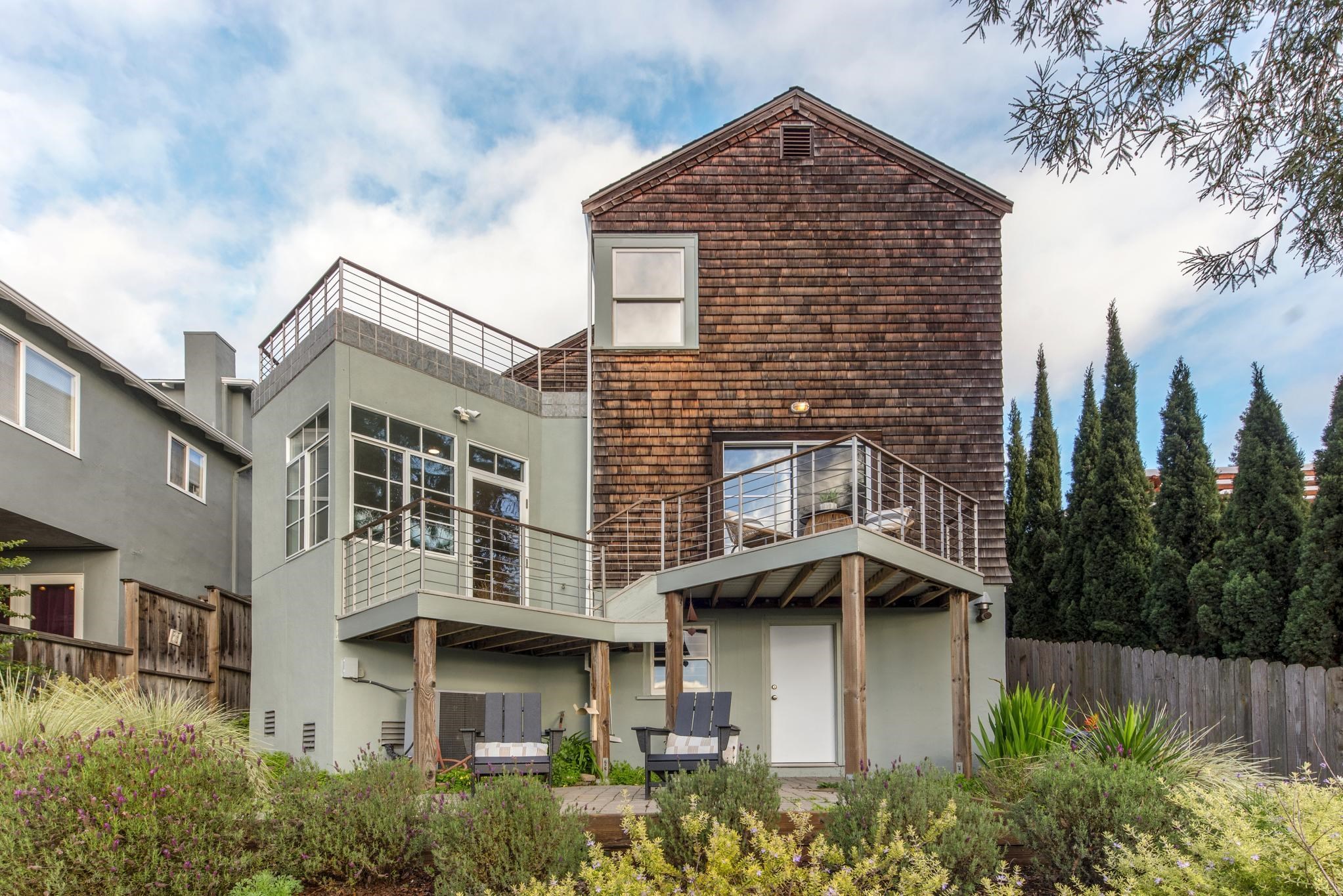 4623 Davenport Ave