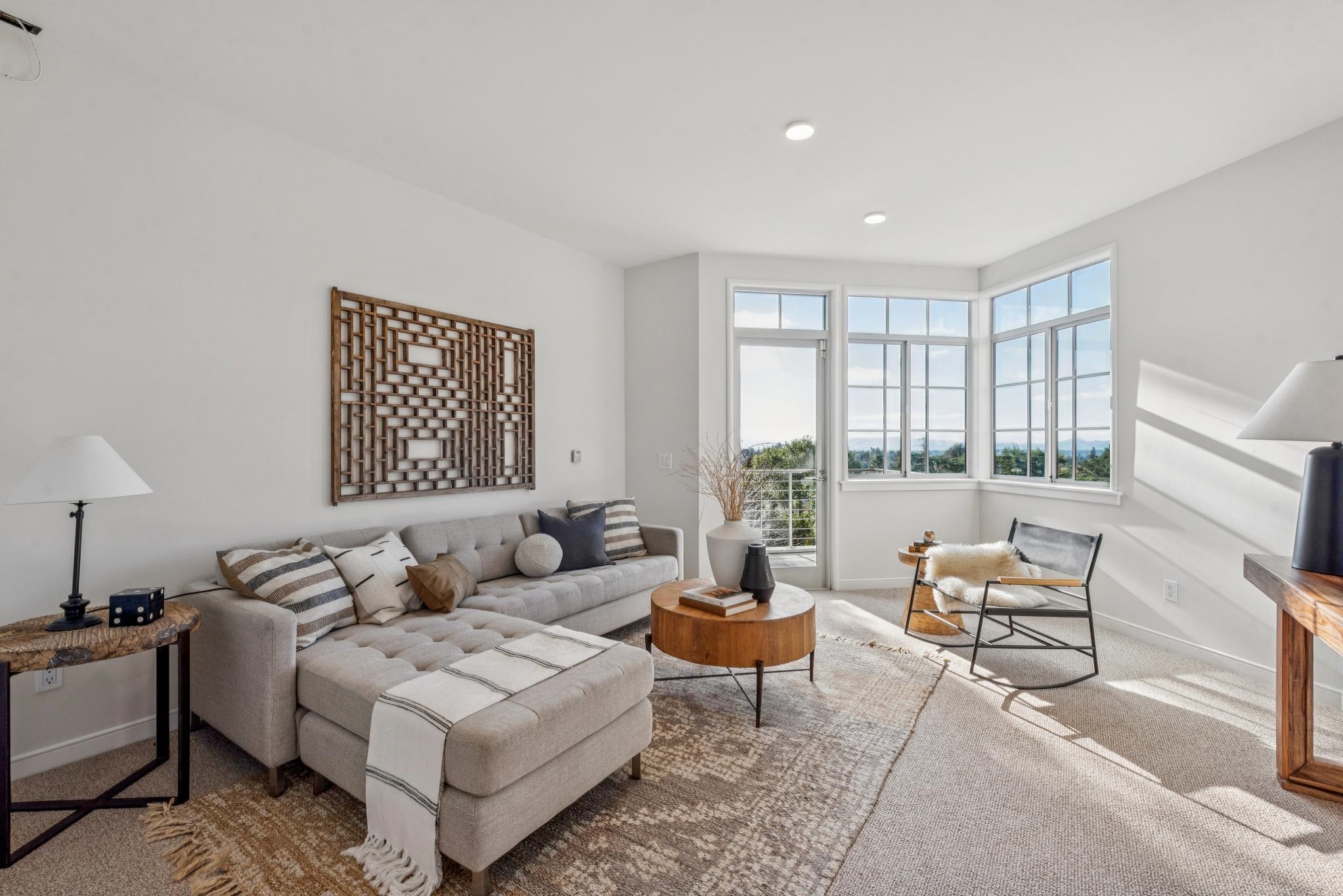 4623 Davenport Ave